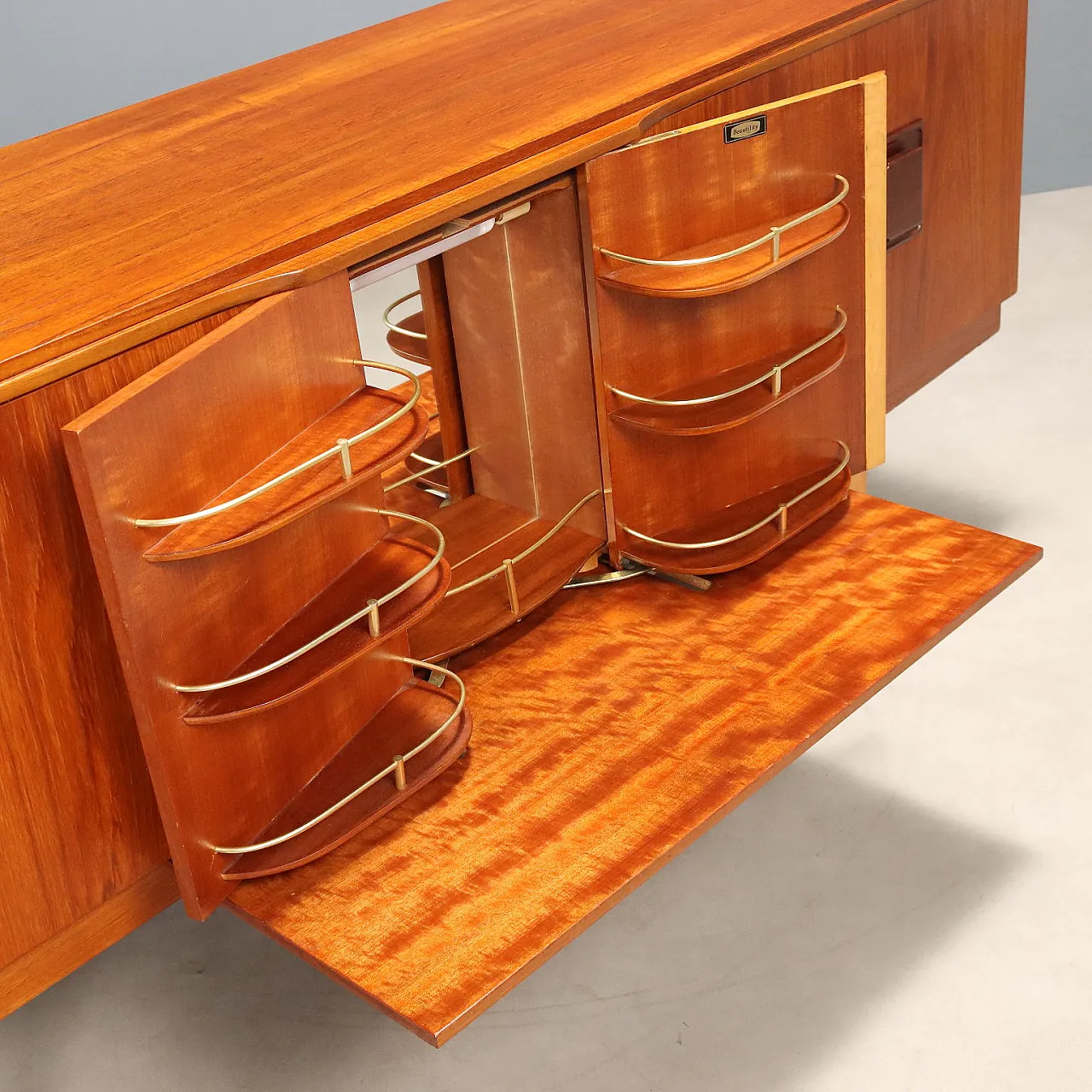Credenza con vano bar, 20th century 5