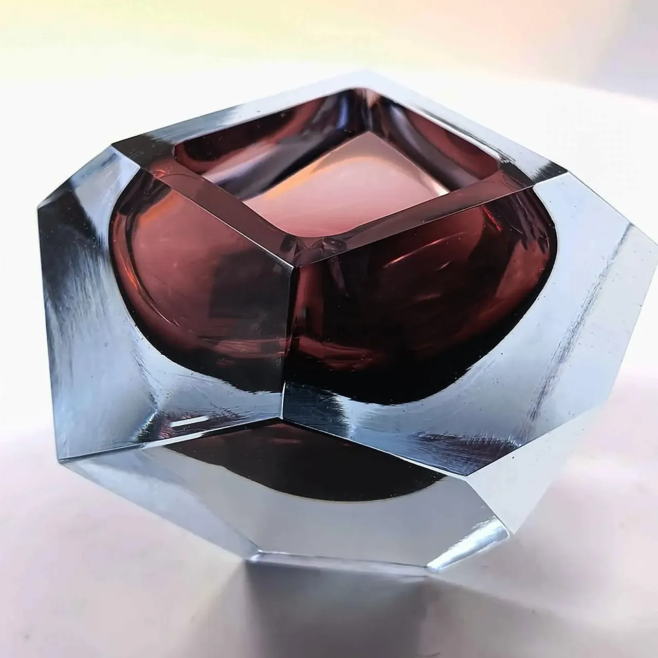 Asymmetrical uranium multifaceted ashtray in Murano Glass, 1960s 5