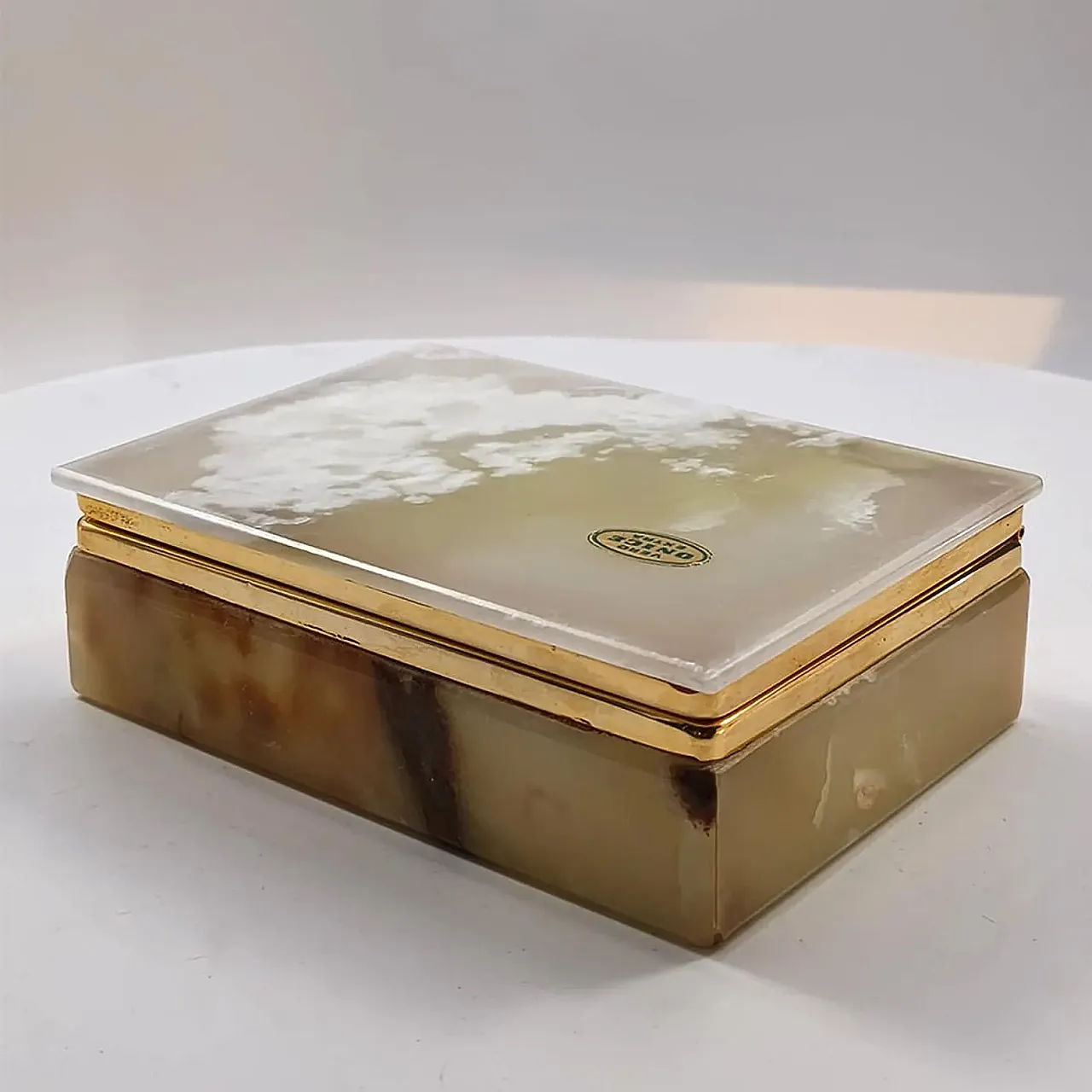 Onyx jewelry box in extra onyx, 1960s 7