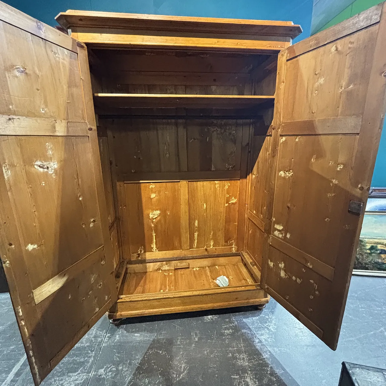 Antique Tuscan Sienese diamond-patterned wardrobe from 1850. Restored. 9