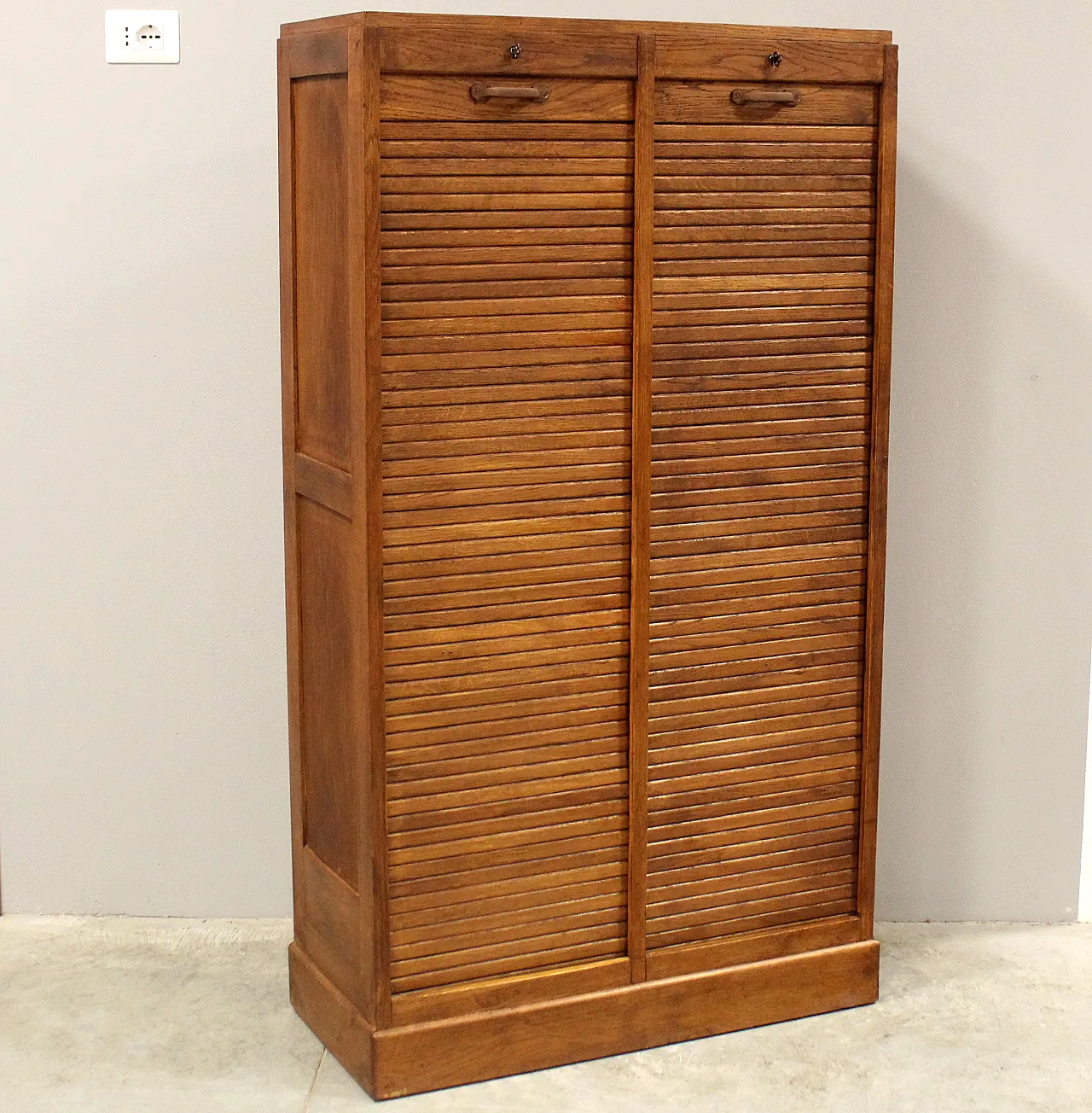 Oak filing cabinet, shutter, filing cabinet, early 20th century 1