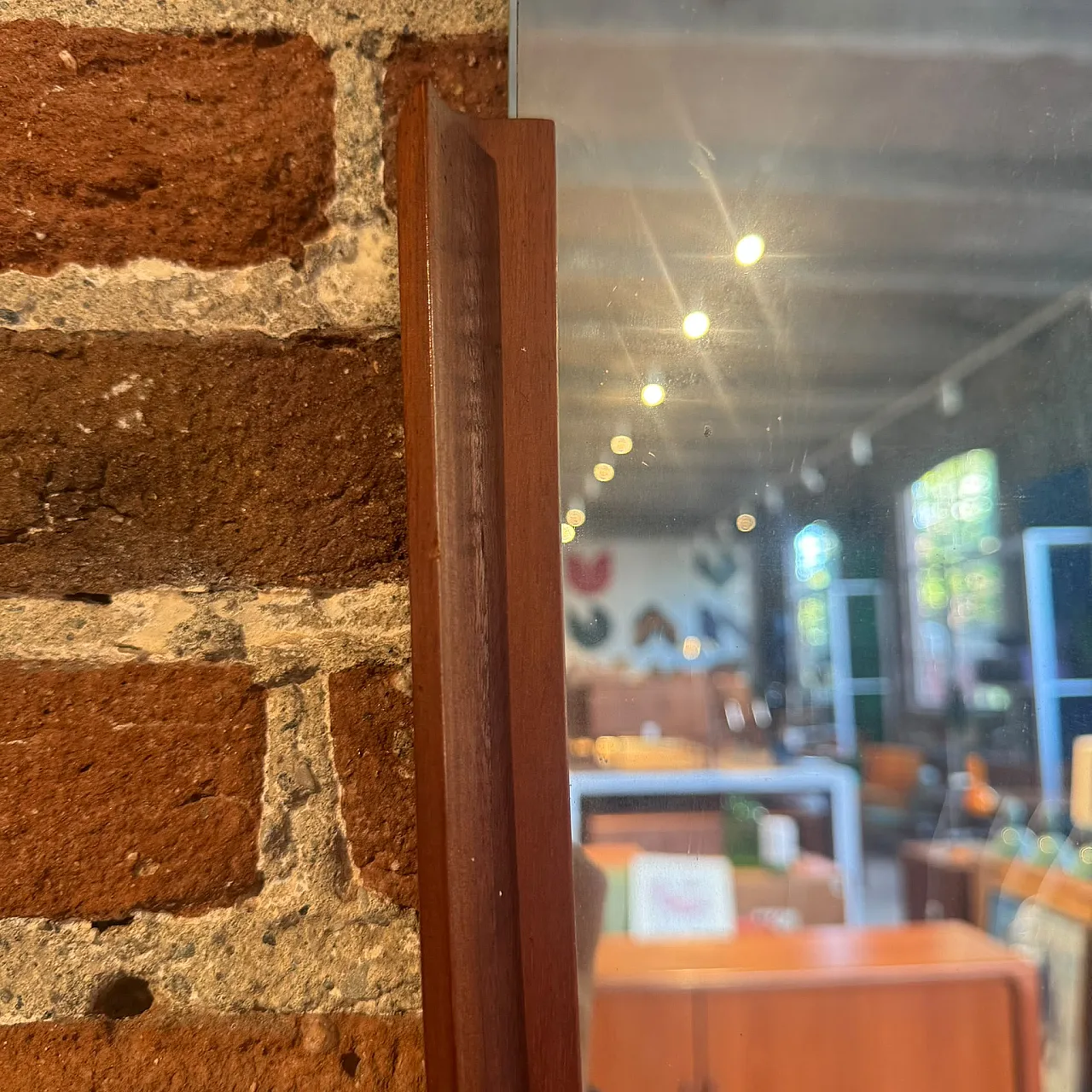 Specchio irregolare con cornice laterale in teak, anni ’60 2