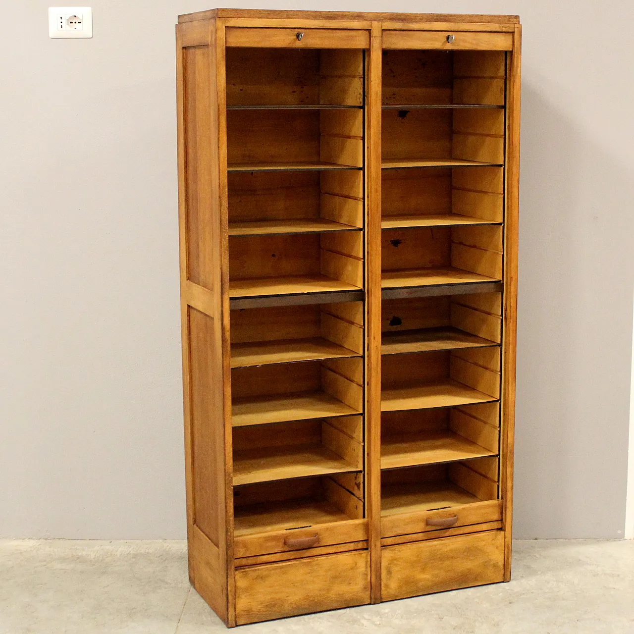 Oak filing cabinet, shutter, filing cabinet, early 20th century 4