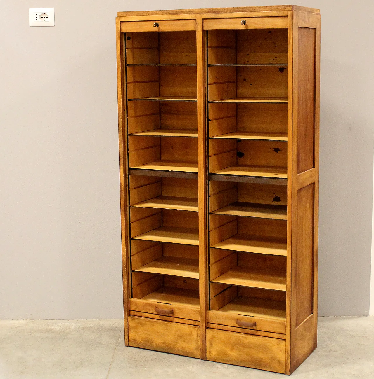 Oak filing cabinet, shutter, filing cabinet, early 20th century 5