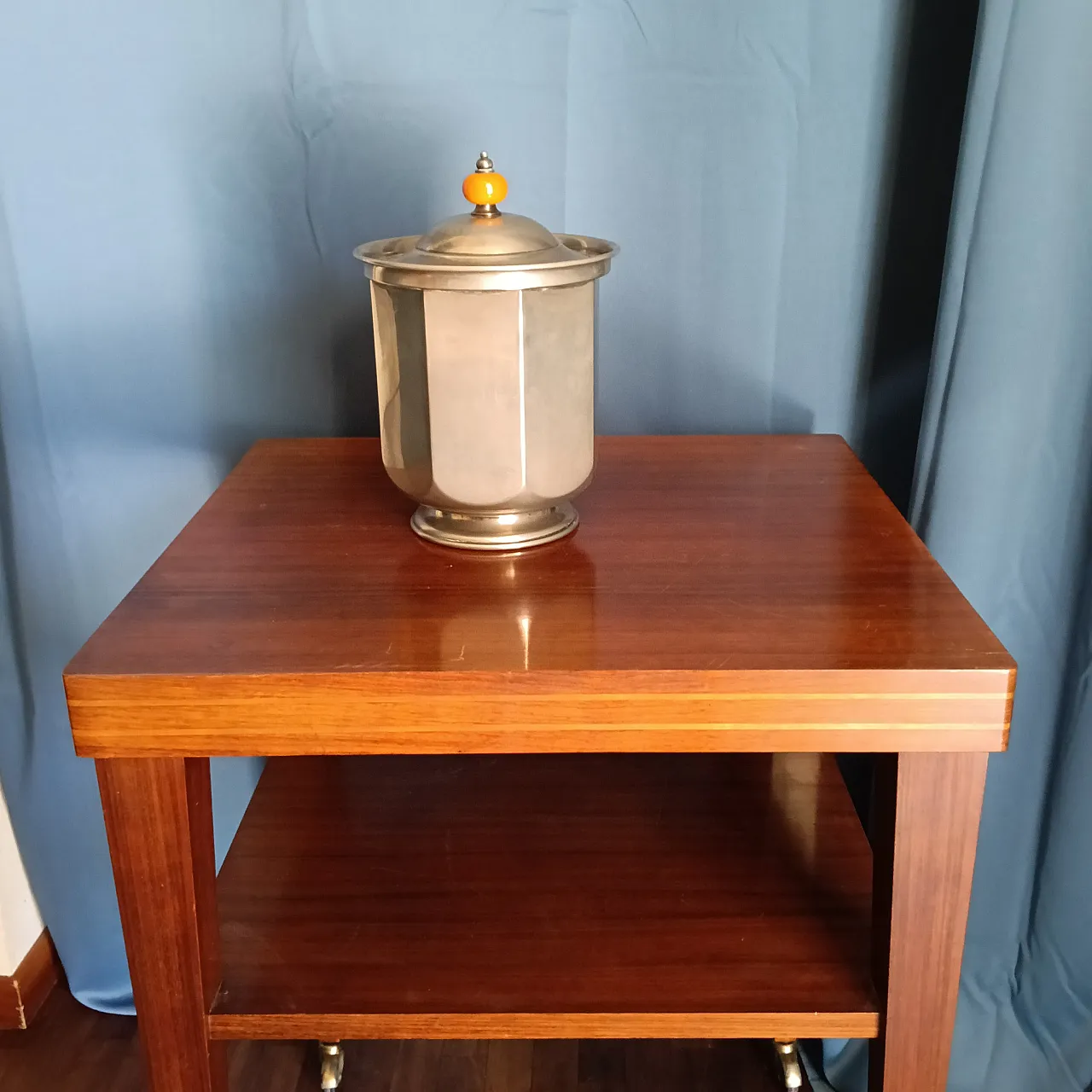 Squared wood side table on wheels, 1970s 7