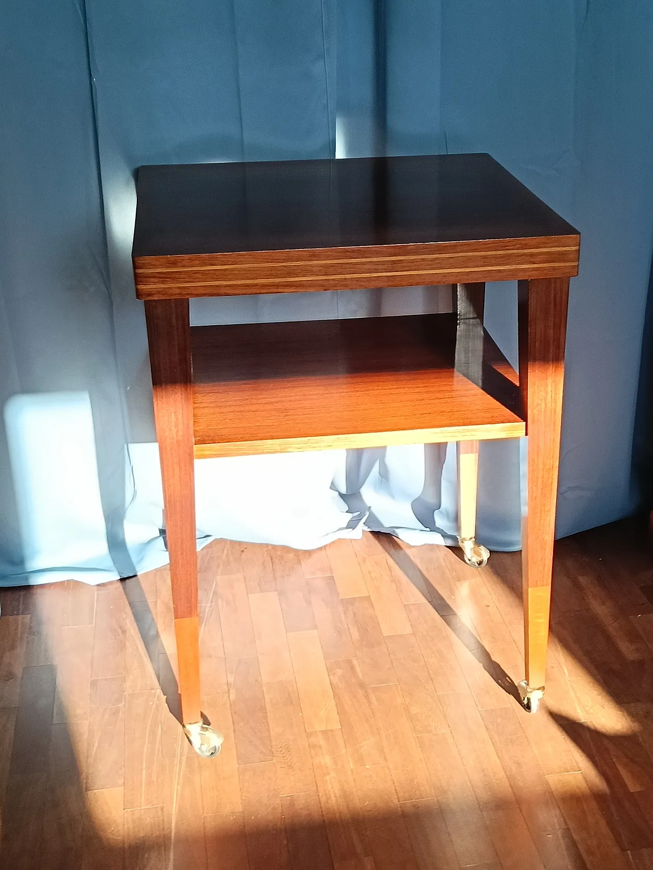 Squared wood side table on wheels, 1970s 11