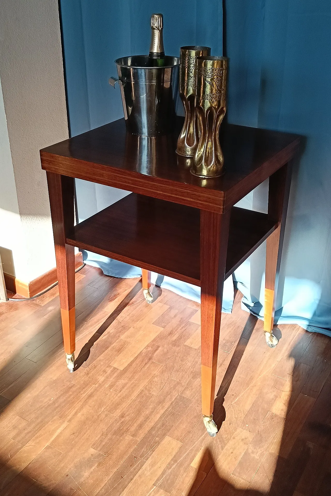 Squared wood side table on wheels, 1970s 13