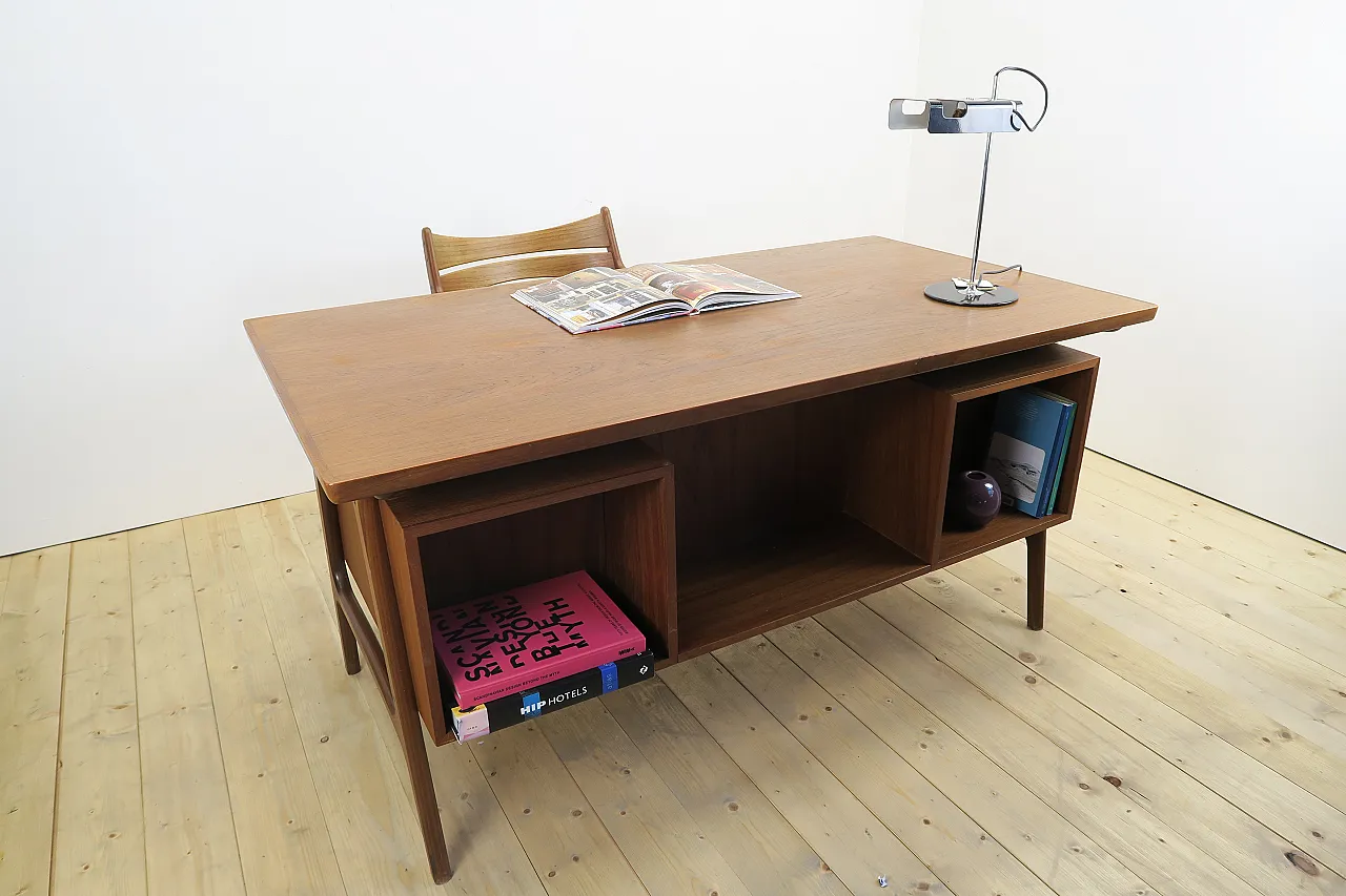 Mid-Century teak desk with drawers, 1960s 5