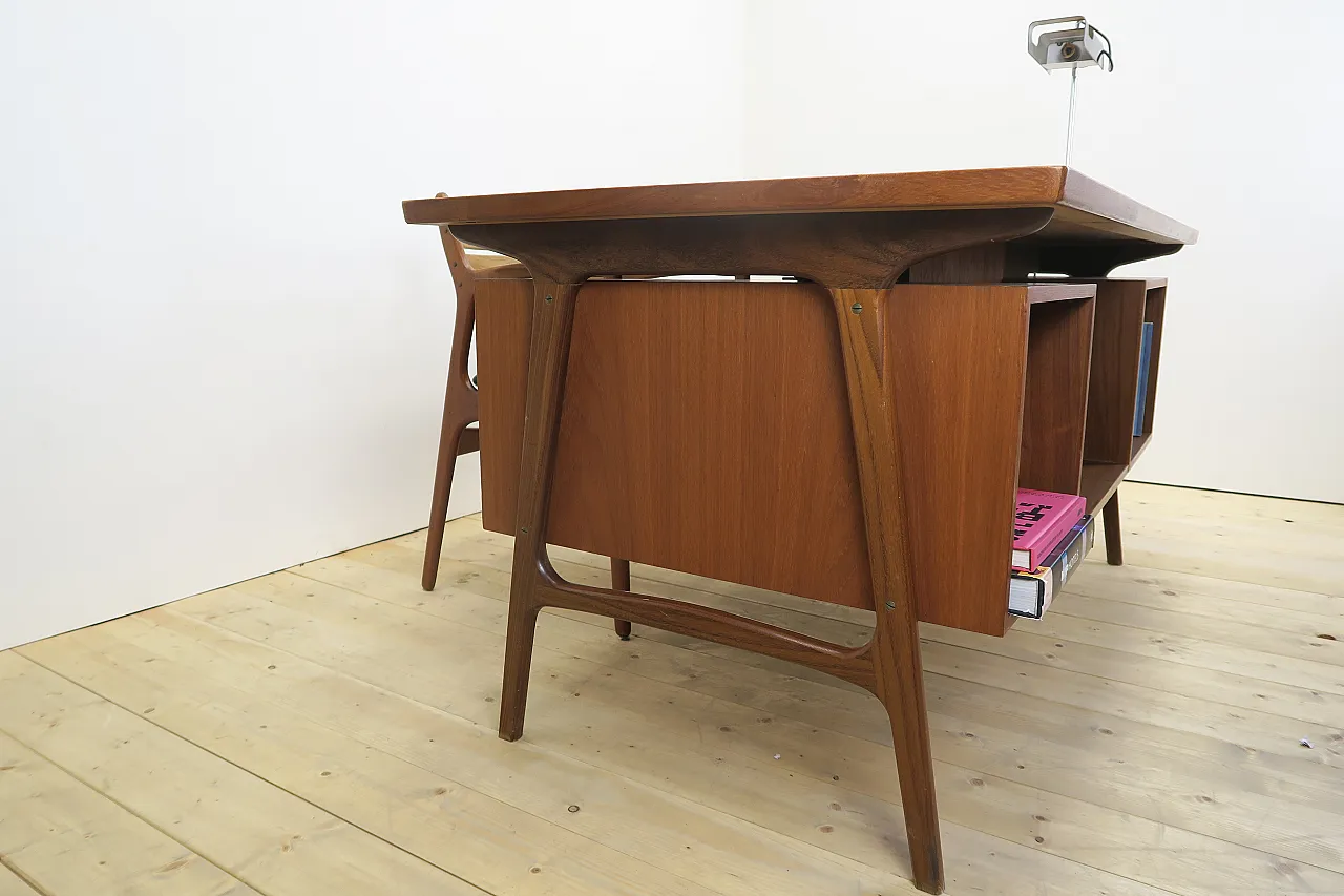 Mid-Century teak desk with drawers, 1960s 6