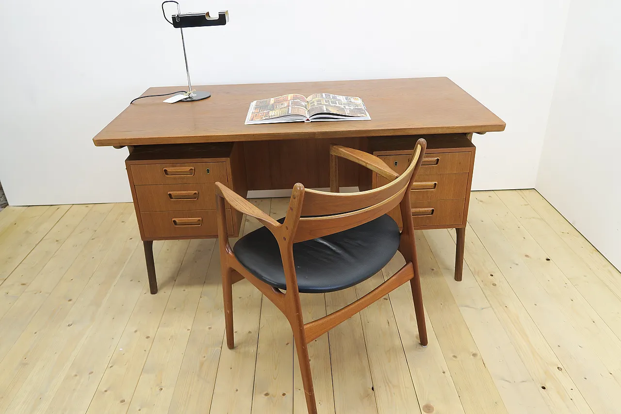 Mid-Century teak desk with drawers, 1960s 9