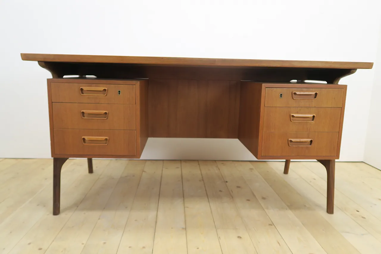 Mid-Century teak desk with drawers, 1960s 15