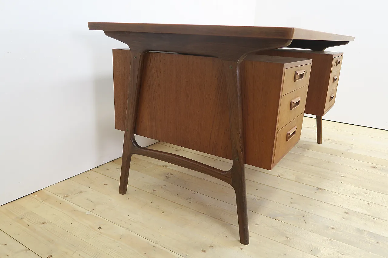 Mid-Century teak desk with drawers, 1960s 16