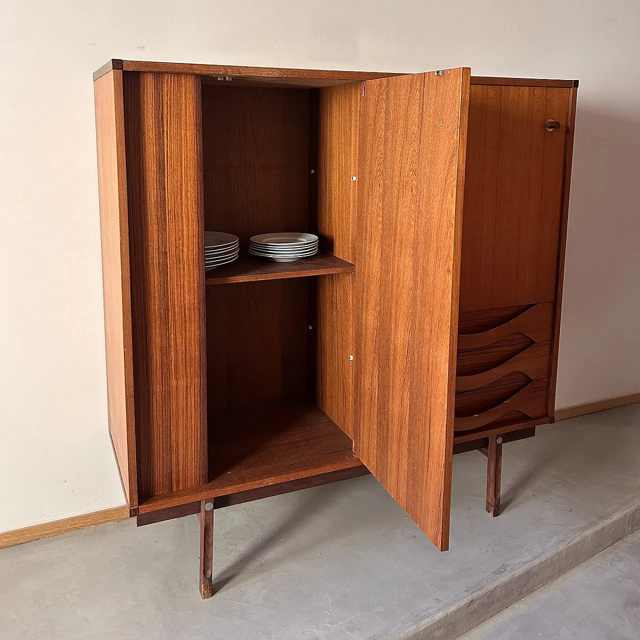 Highboard in teak with sliding doors from Dassi, 1960s 9