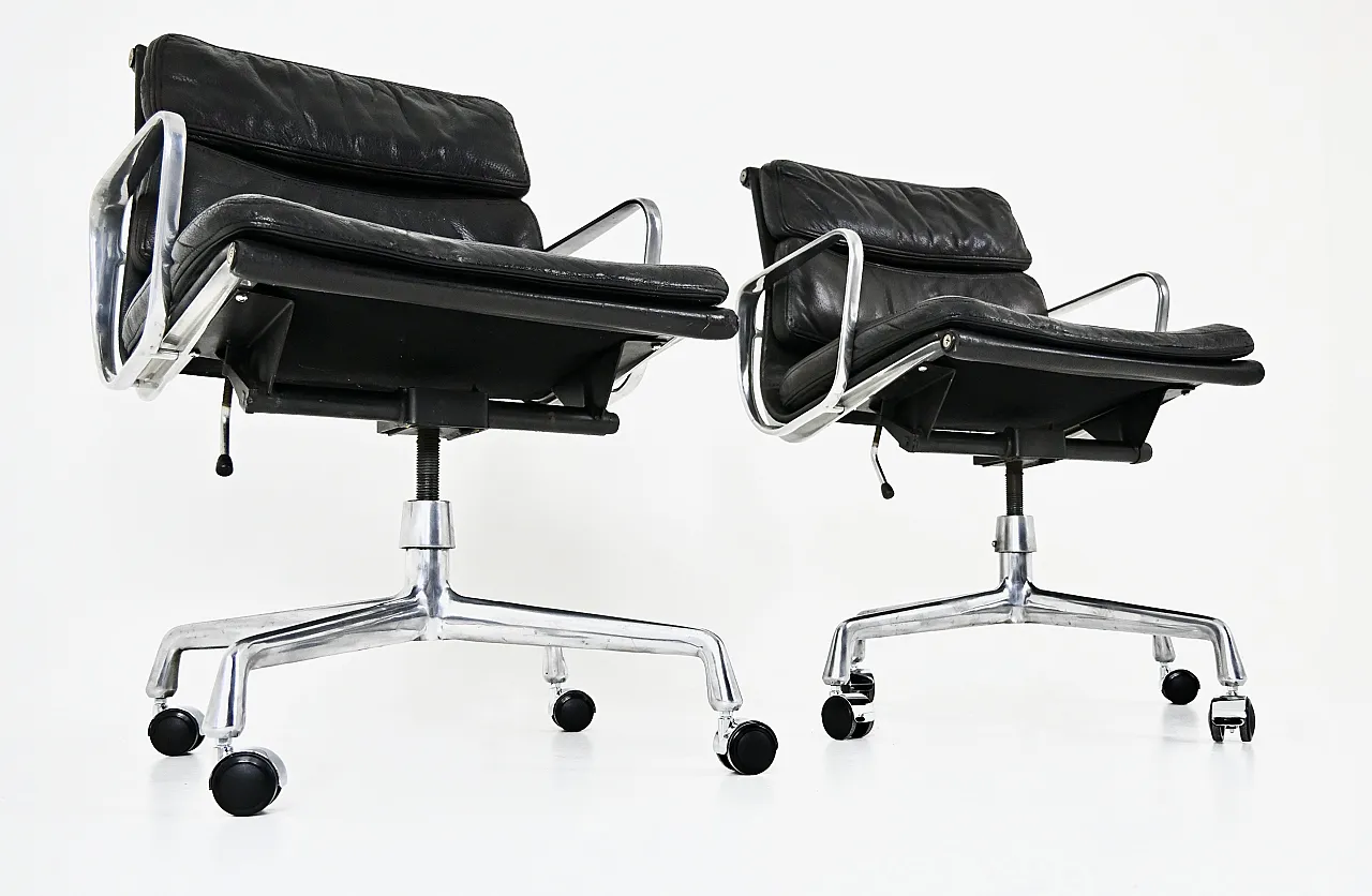 Sedie Soft Pad di Charles & Ray Eames per ring Mobelfabrikk, anni '70 10