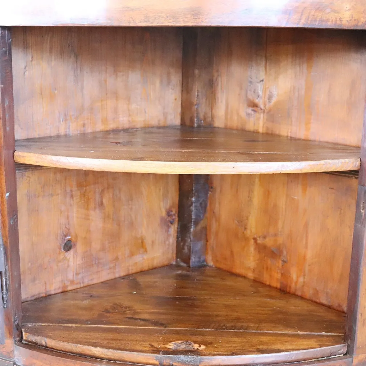 Pair of restored antique walnut corner cabinets, 18th century 7