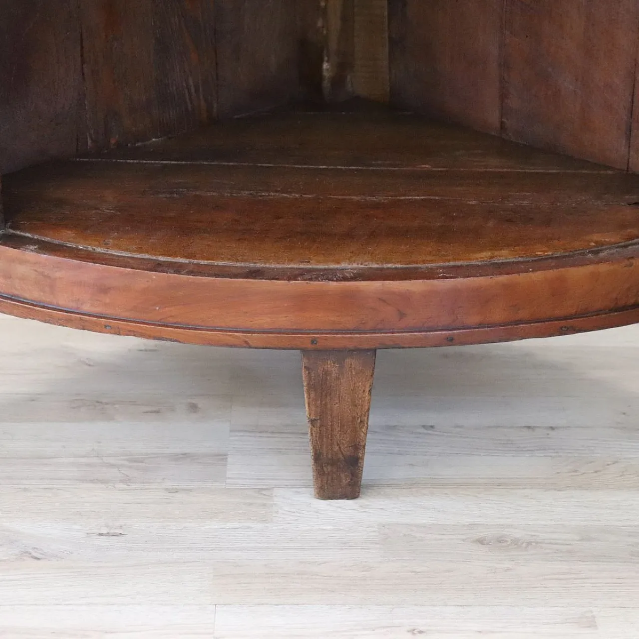 Pair of restored antique walnut corner cabinets, 18th century 16