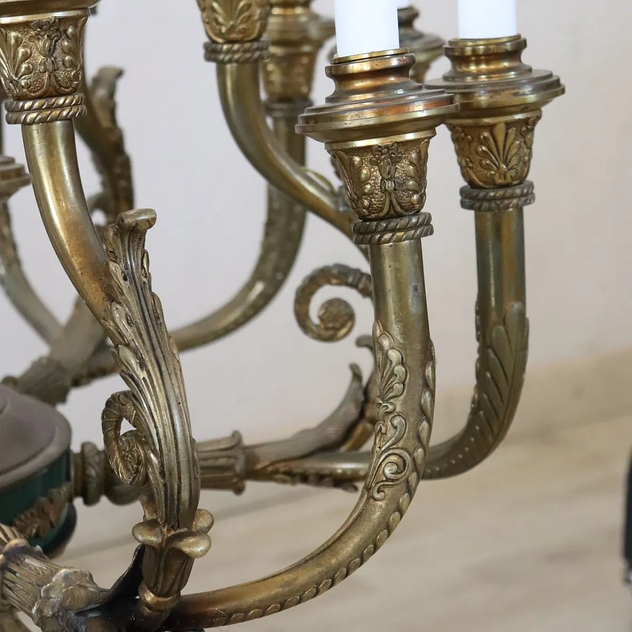 Bronze and green lacquered metal chandelier, 18 lights, early 1900s 7