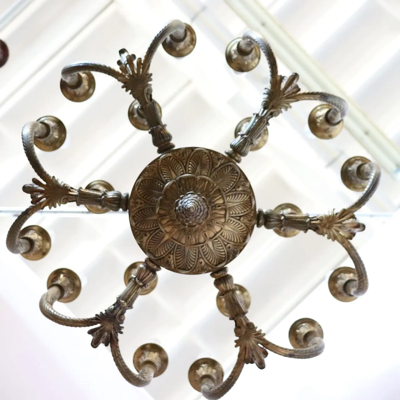 Bronze and green lacquered metal chandelier, 18 lights, early 1900s 14