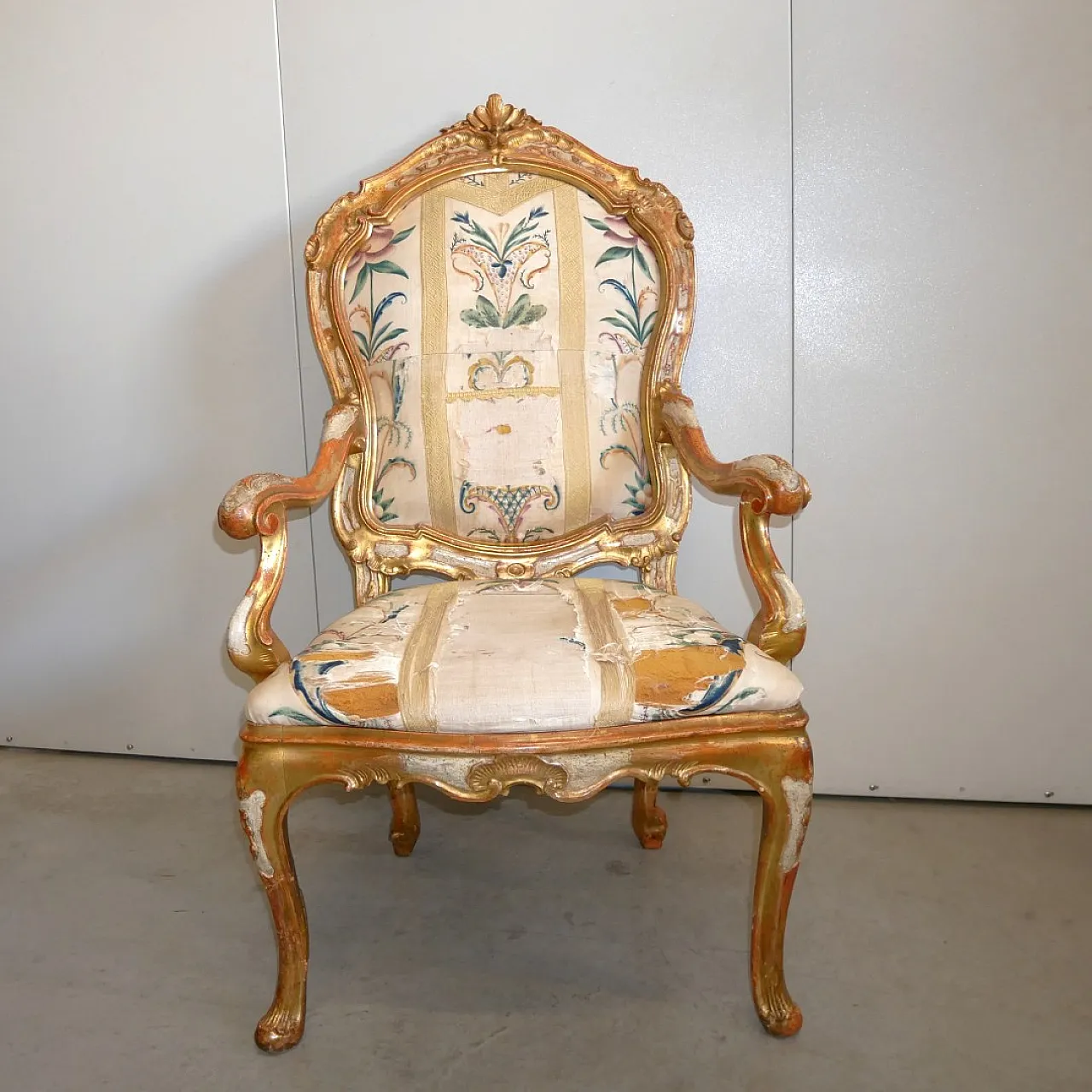 Venetian armchair, lacquered and gilded, 18th century 1
