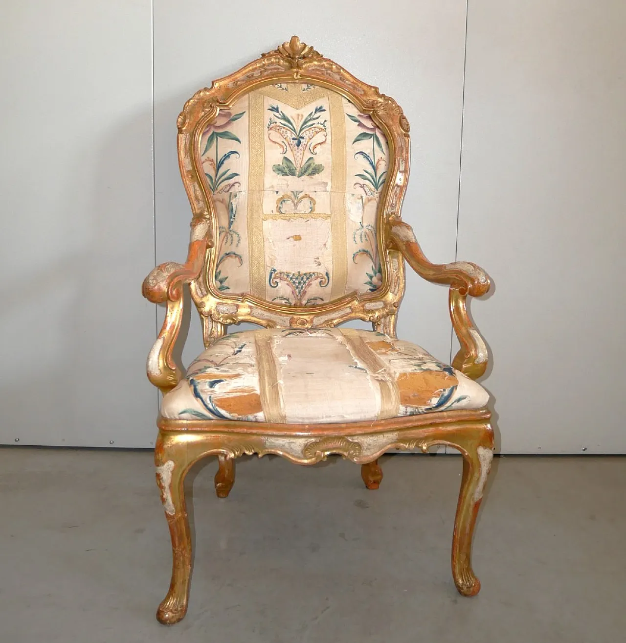 Venetian armchair, lacquered and gilded, 18th century 2