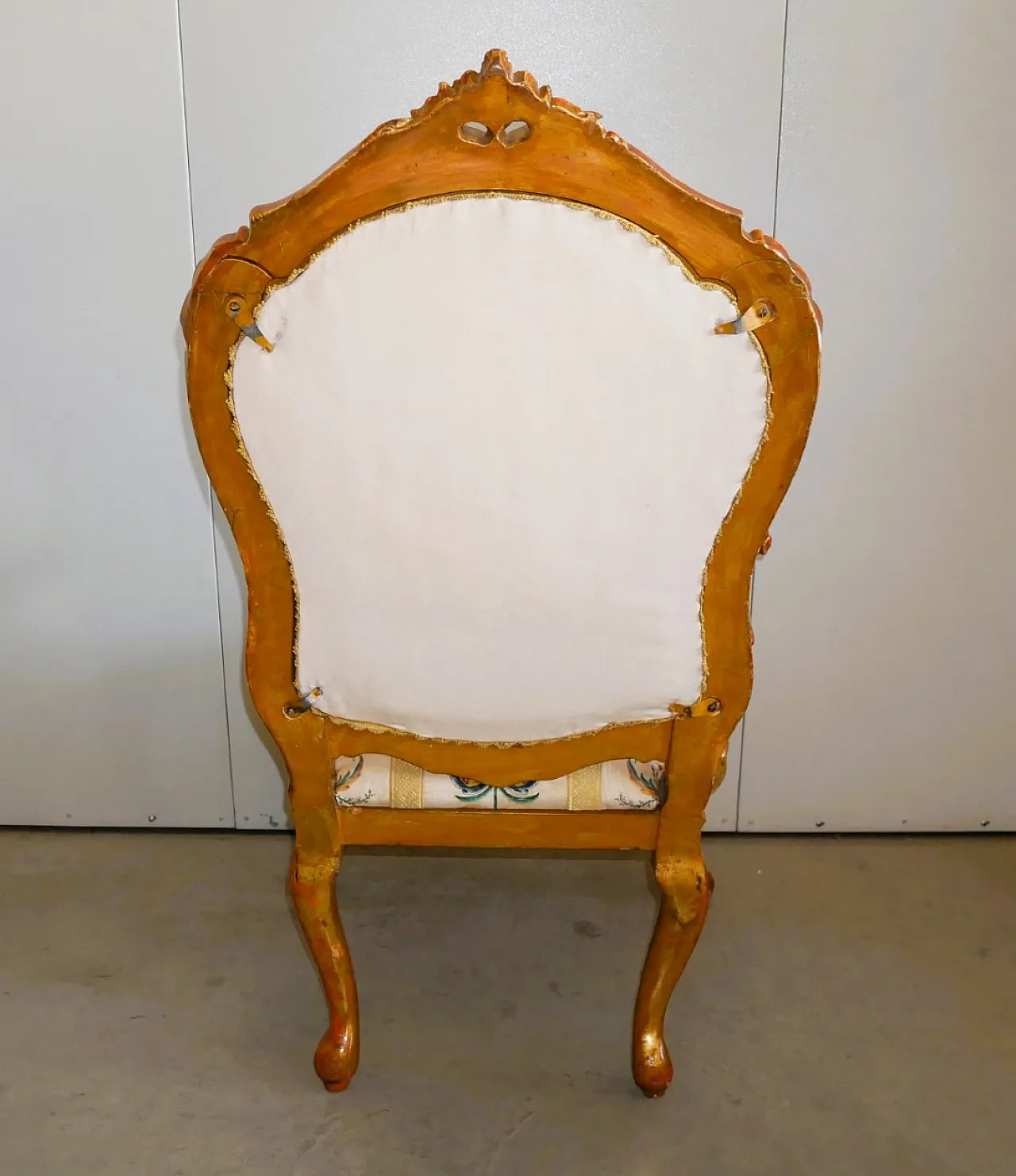 Venetian armchair, lacquered and gilded, 18th century 3