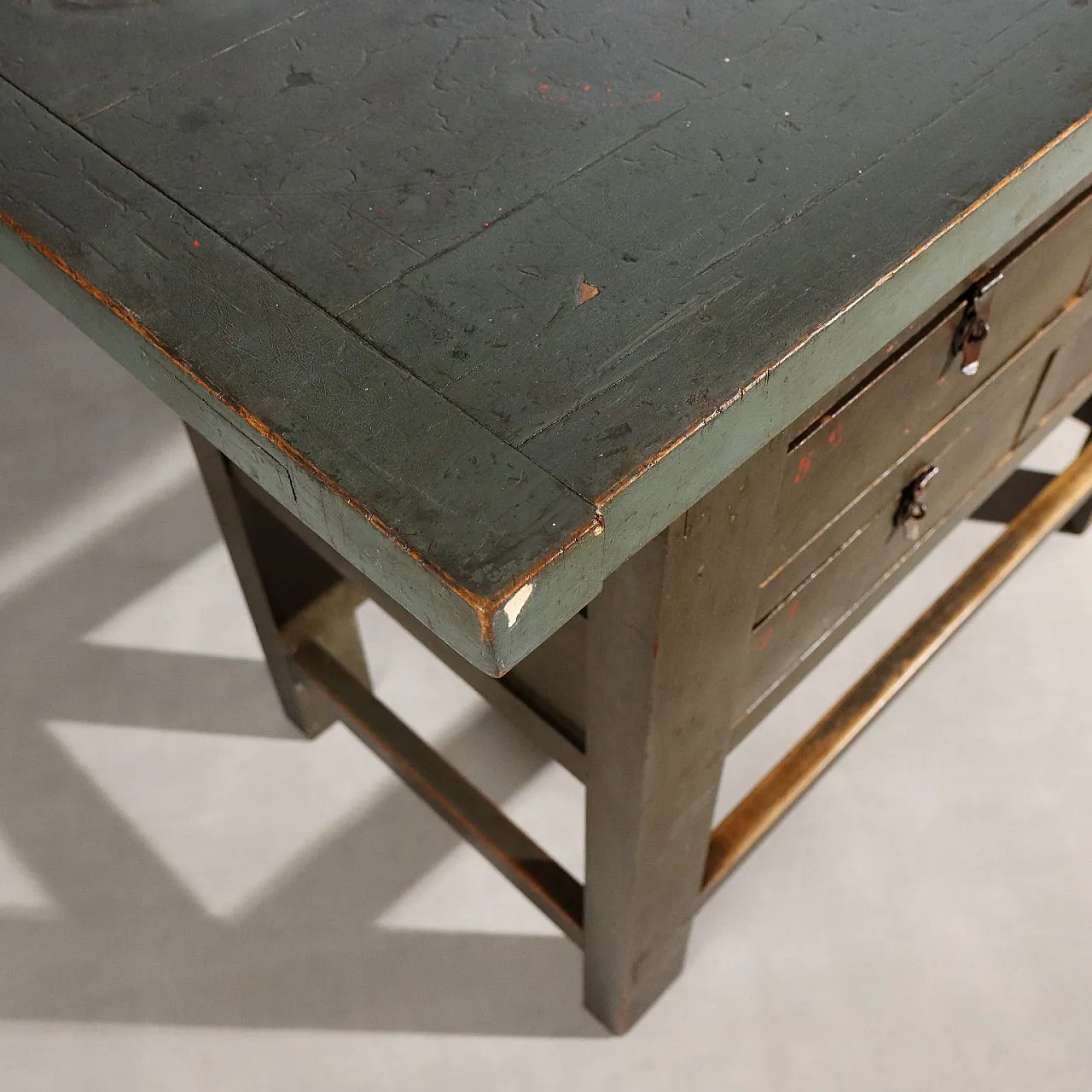Industrial workbench, 20th century 10