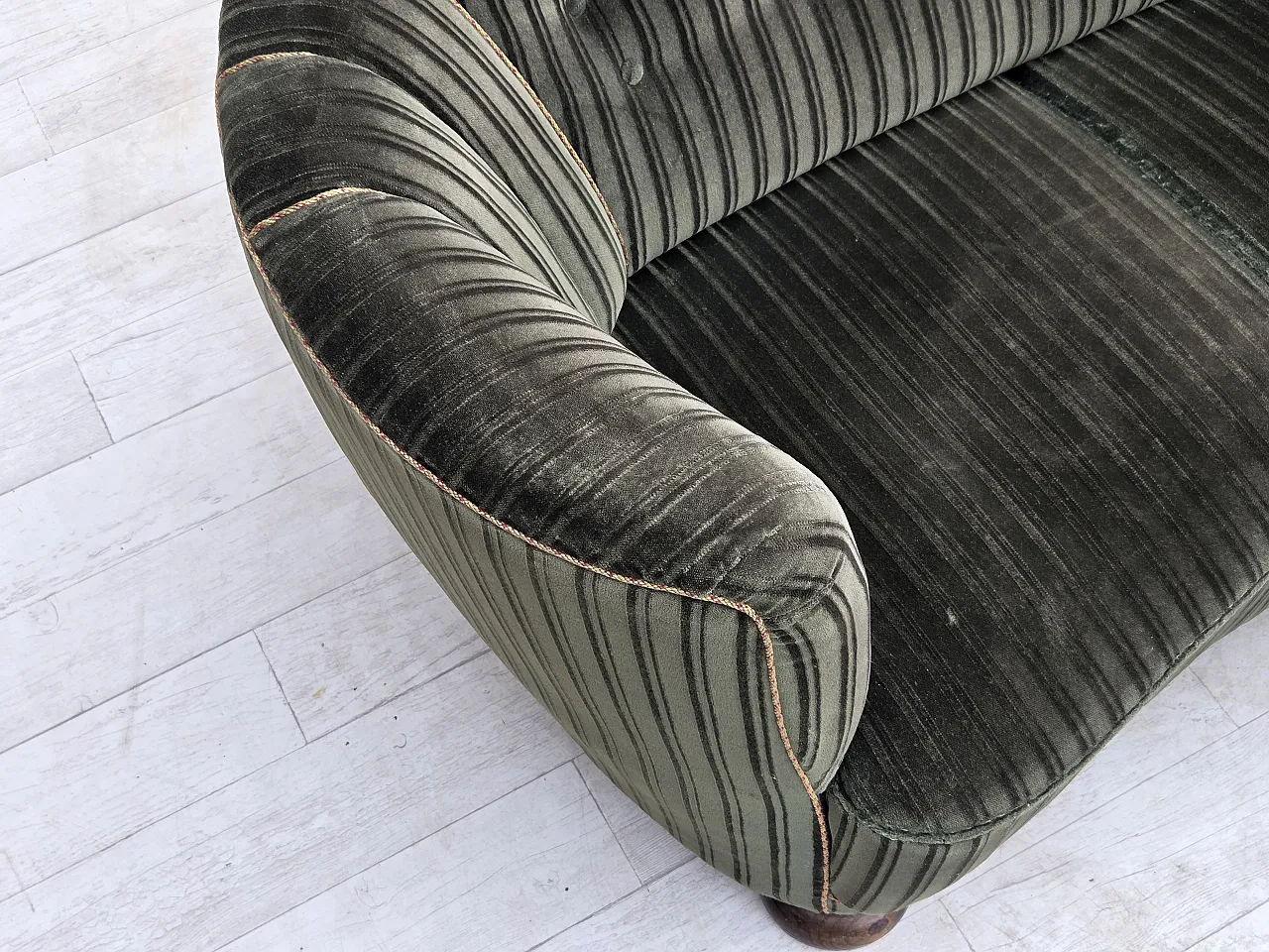 1960s, Danish 2-seater curved sofa, furniture velour, oak wood. 4