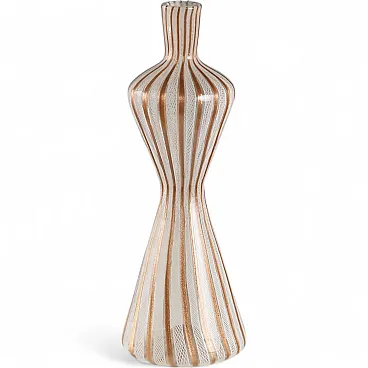 Hourglass vase attributed to the Toso Brothers in Murano, 20th century