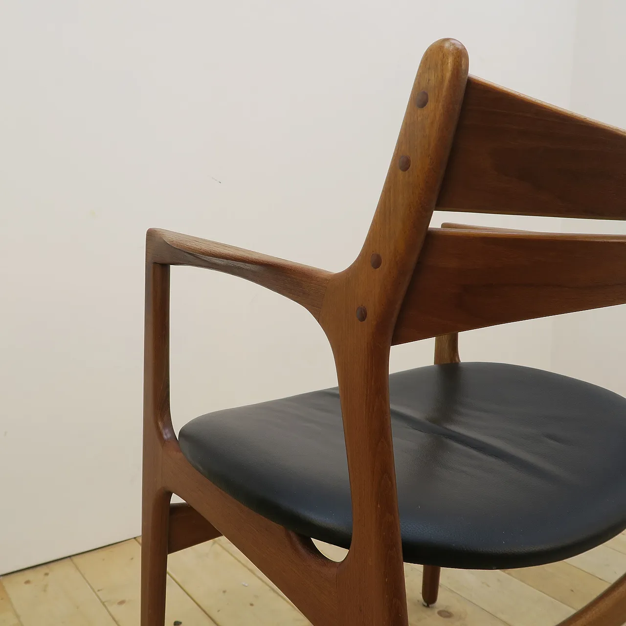 Teak chair by Erik Buch for Christiansen Møbelfabrik, 1960s 10