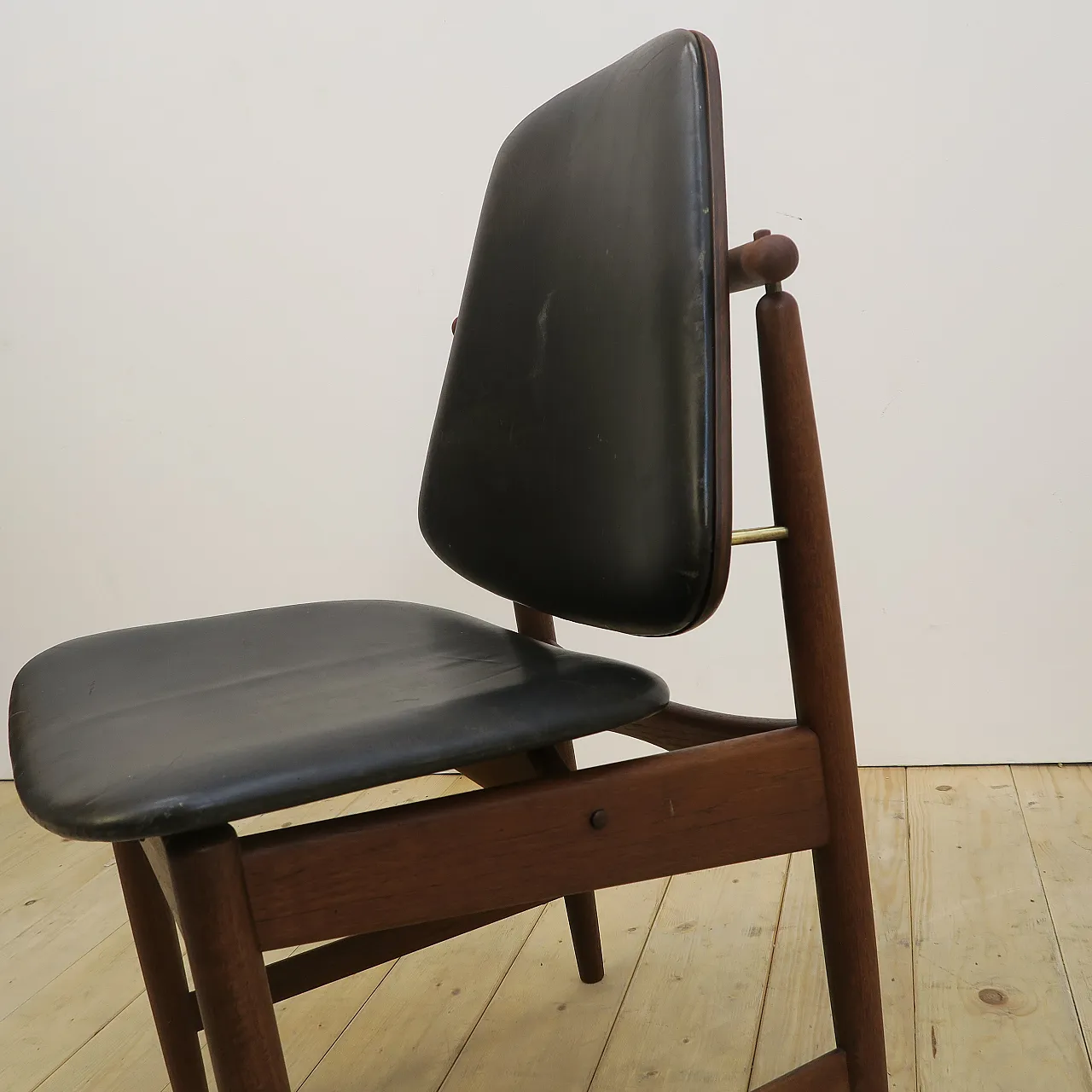 Teak chair by Arne Hovmand-Olsen, 1960s 4