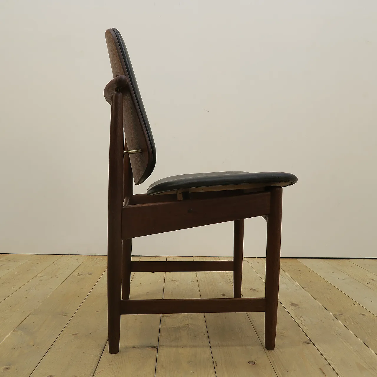Teak chair by Arne Hovmand-Olsen, 1960s 13