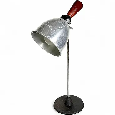 Lampada da tavolo industriale con paralume in alluminio, '900