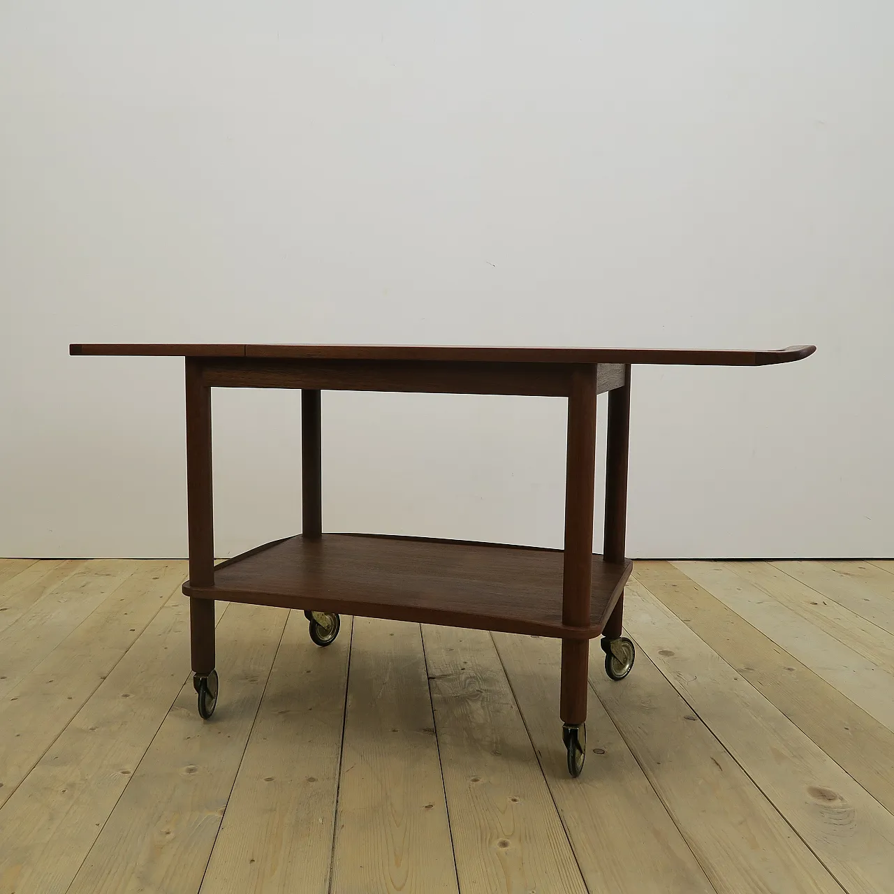 Extendable teak bar cart, 1960s 11