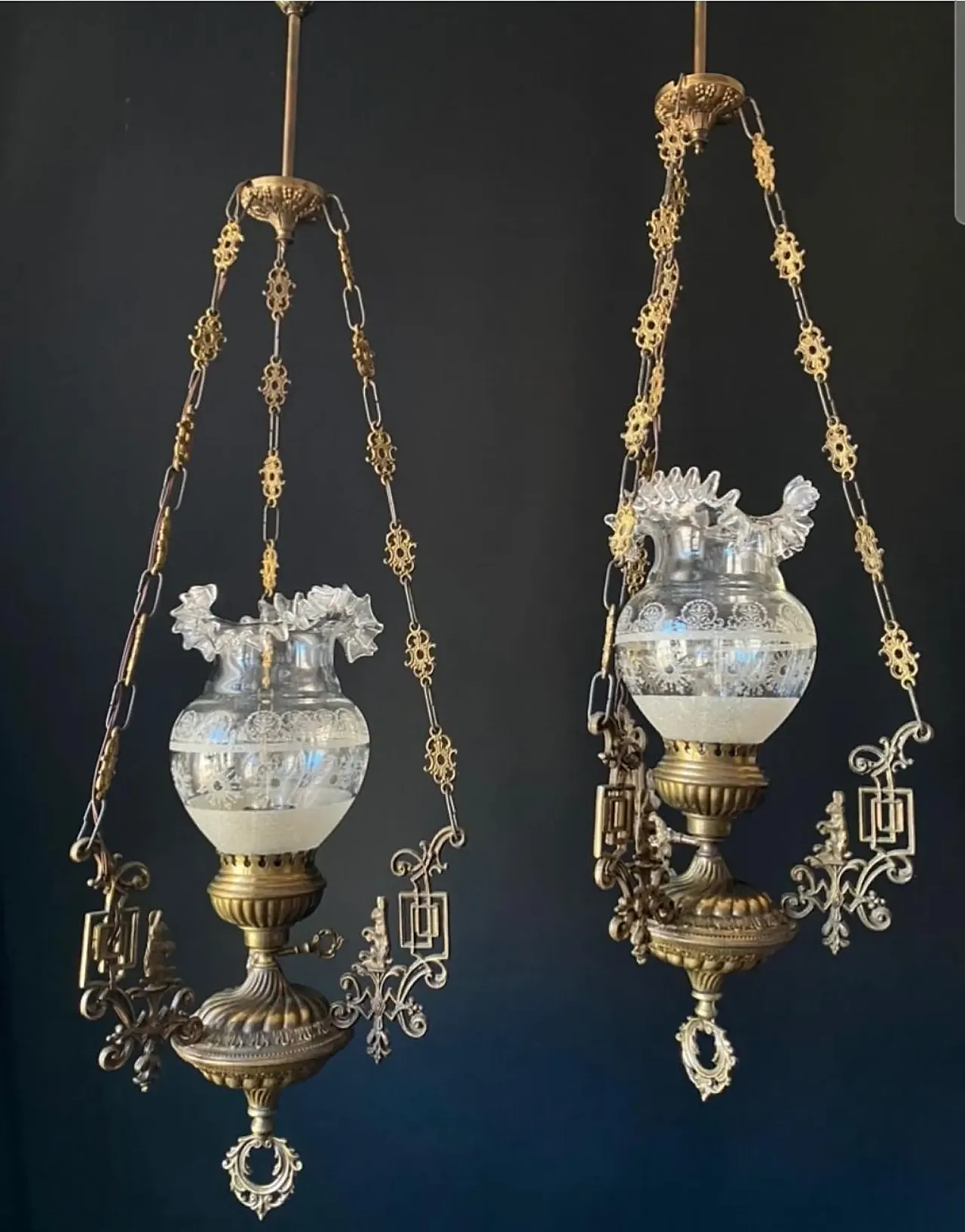 Pair of chandeliers are made of brass and bronze, 20th century 6
