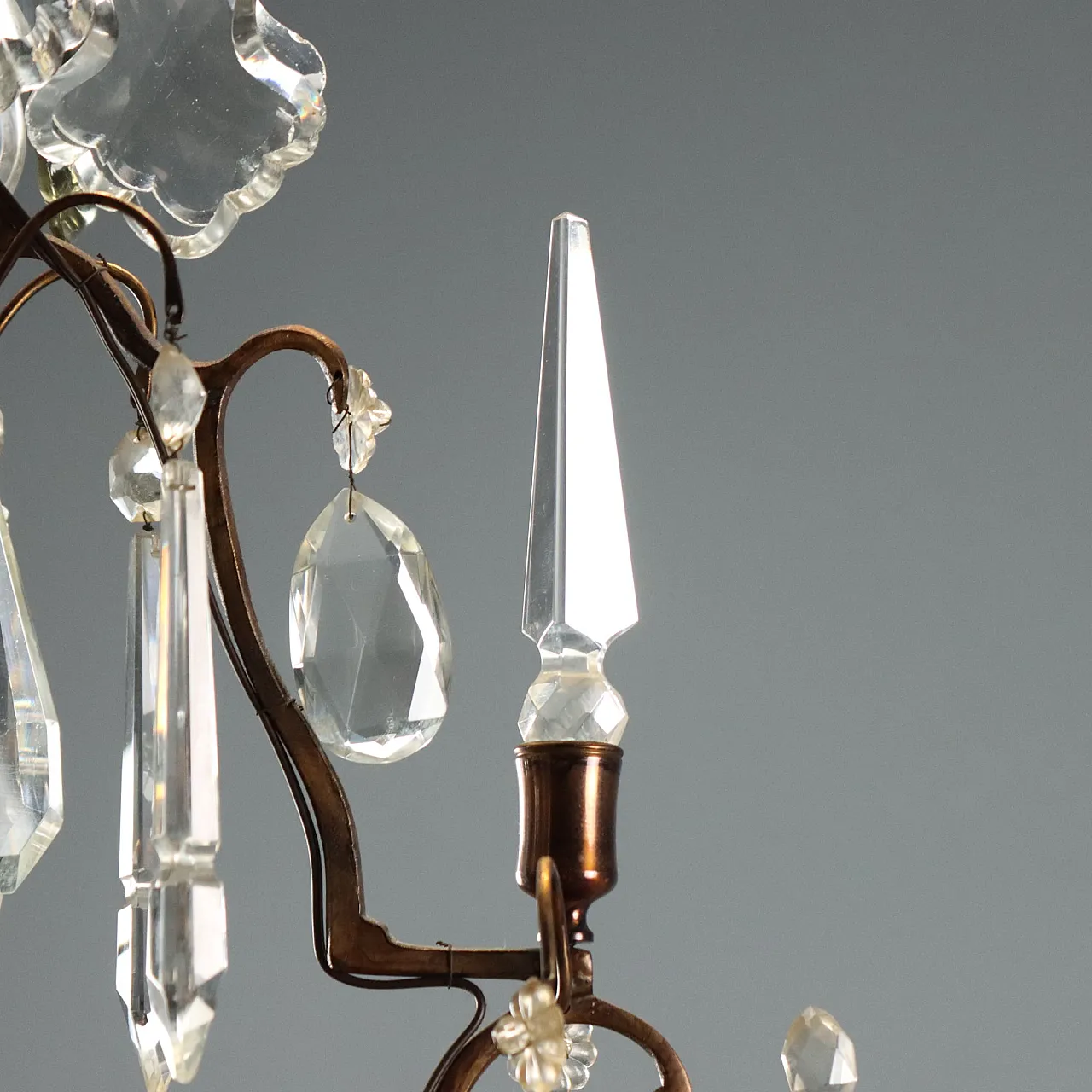 Pair of metal and glass chandeliers, 19th century 7