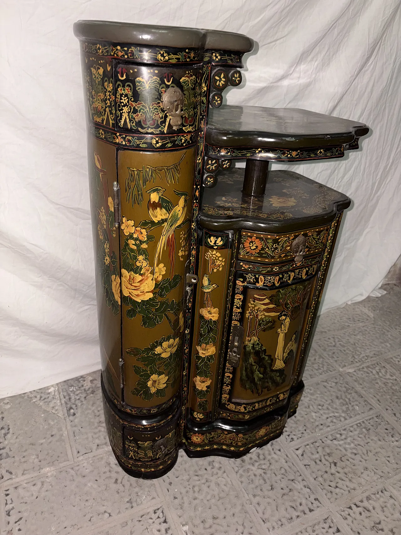 Chinese cabinet 4
