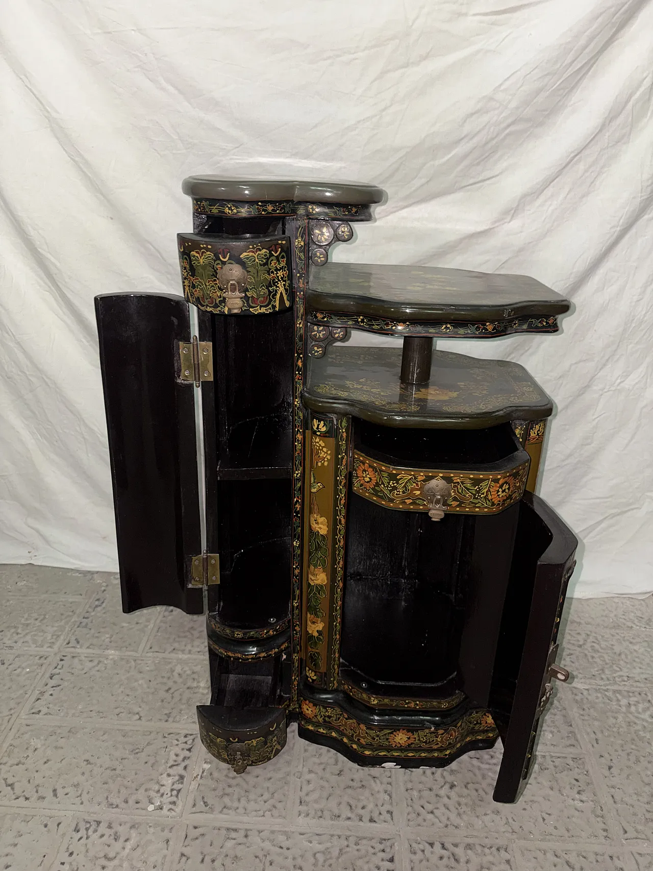 Chinese cabinet 12
