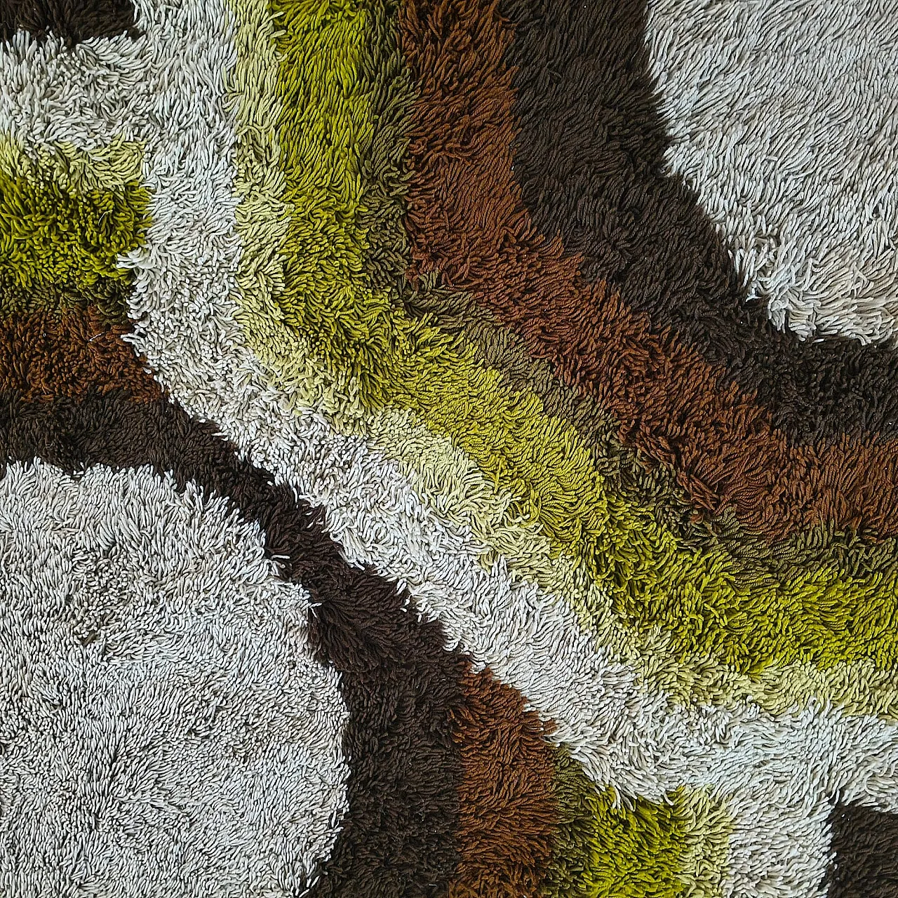 Space Age luxury rug by Desso, 1970s 5