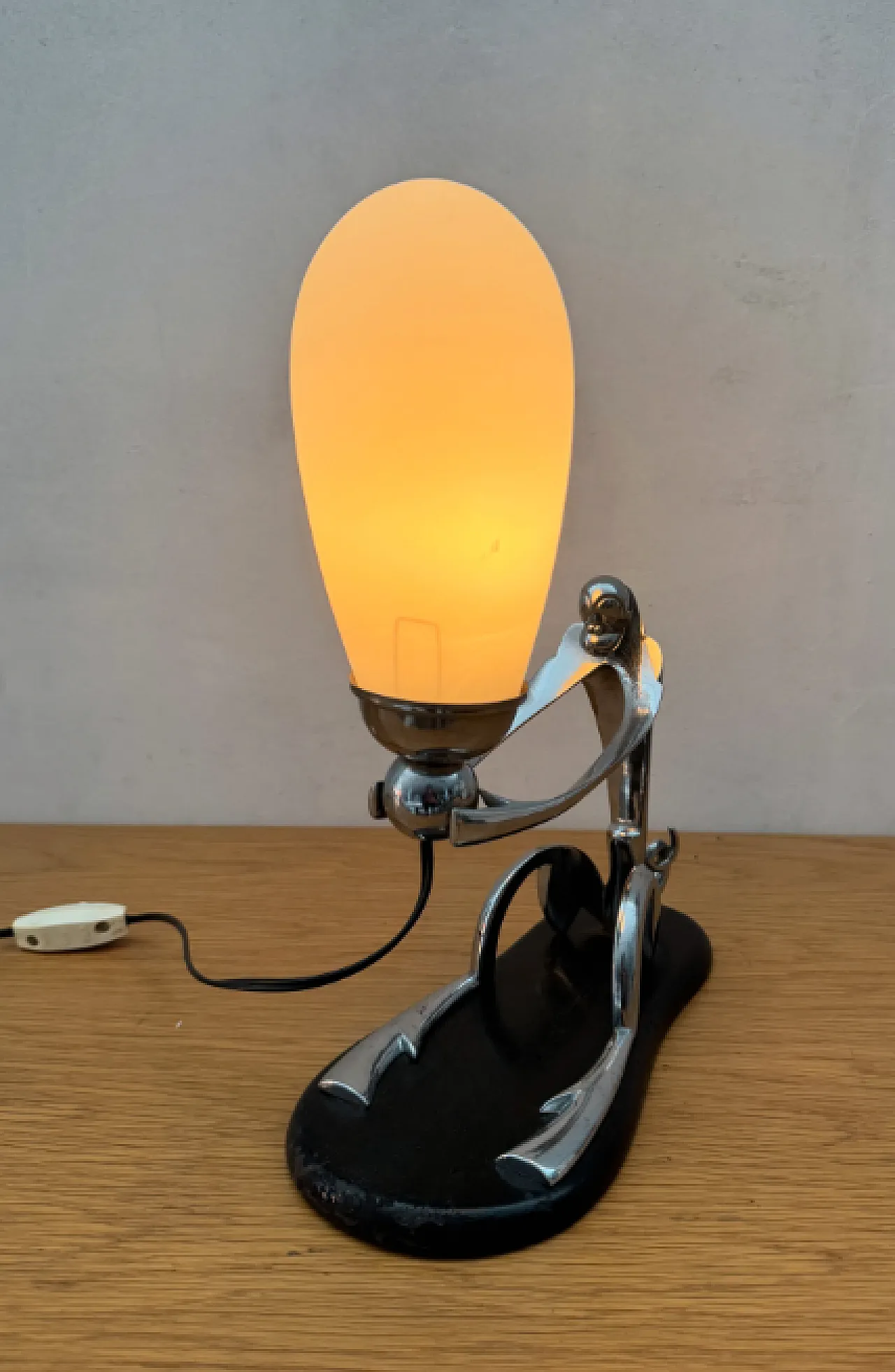 Sculptural monkey lamp by Karl Hagenauer, 1930s 3