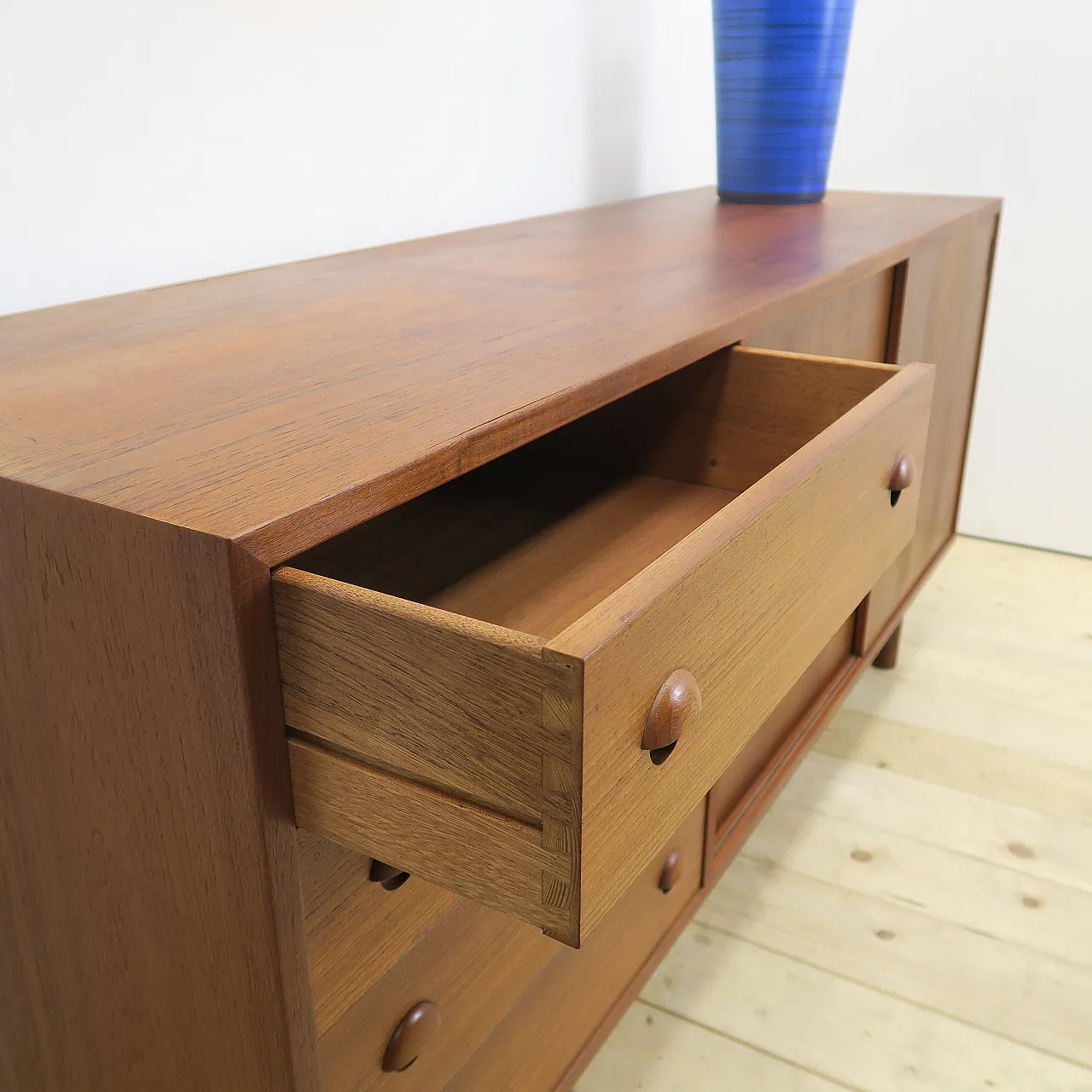 Teak sideboard, Hornslet Møbelfabrik, 1960s 7