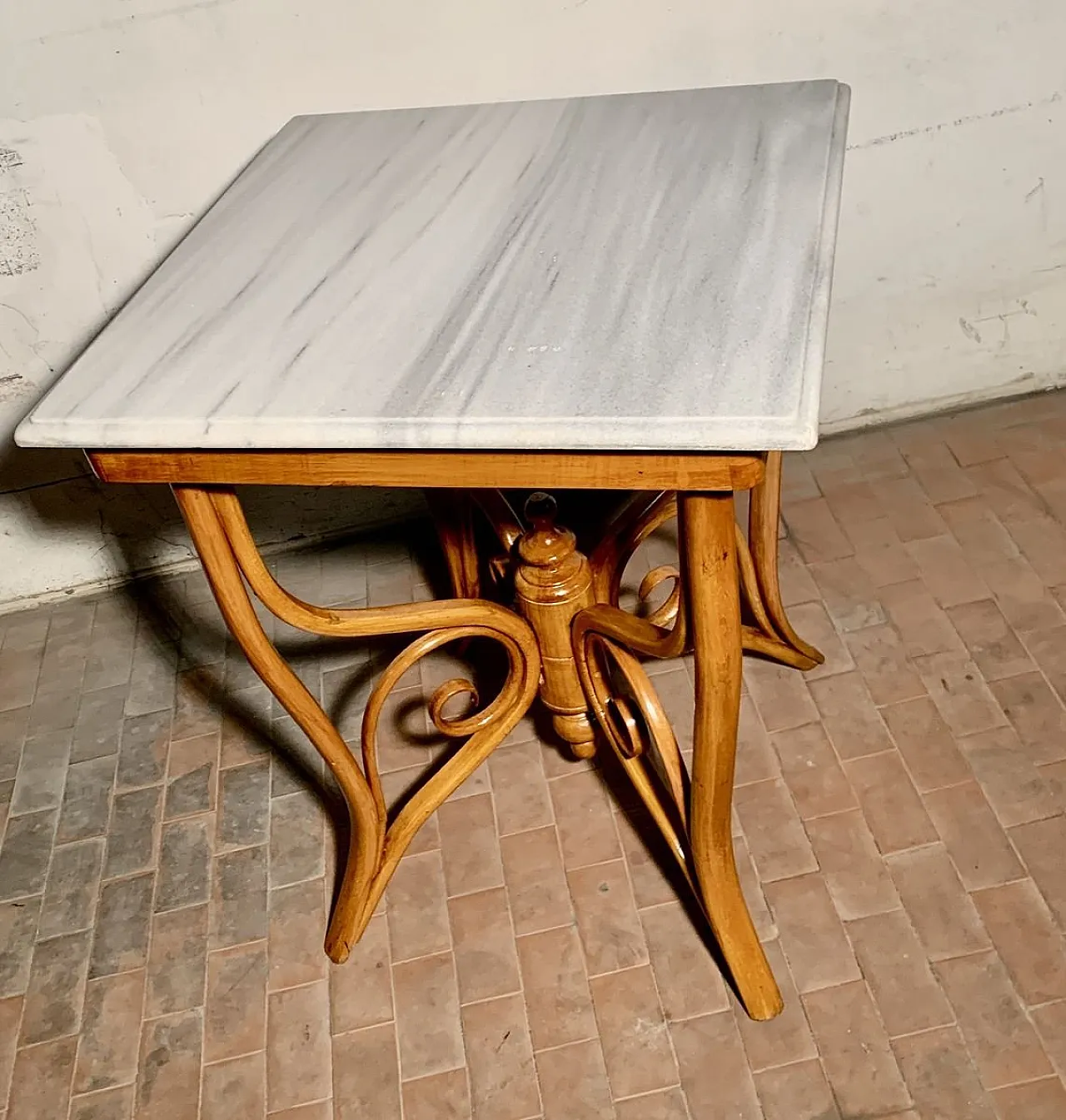 Bistro table by Jacob & Josef Kohn for Thonet, 1904 3