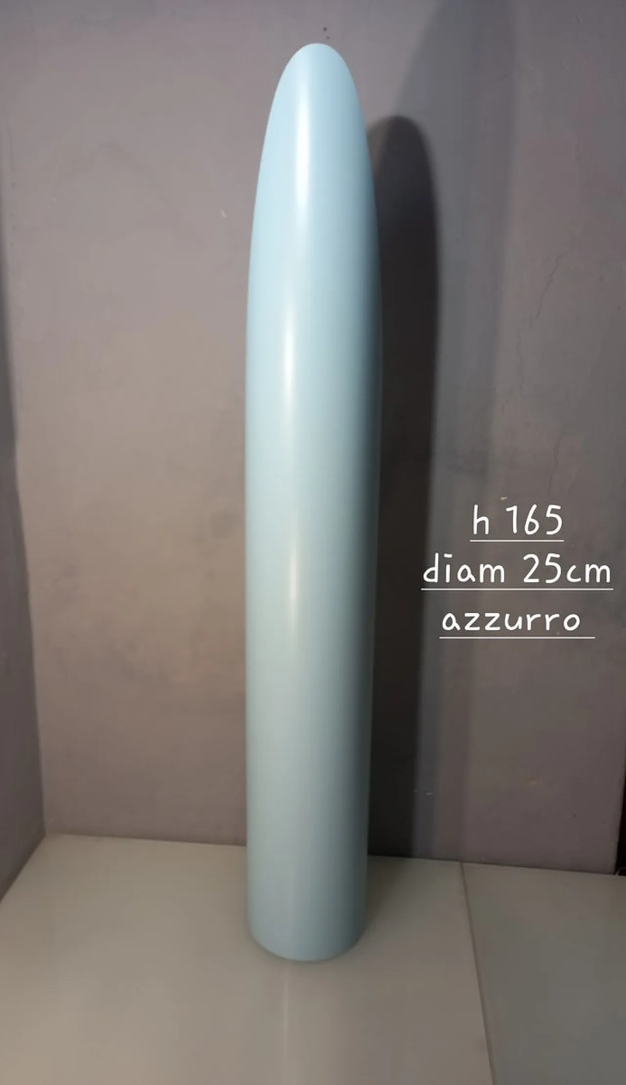 Specchio da terra modello Unghia Nail o Lipstick in azzurro, anni 2000 14
