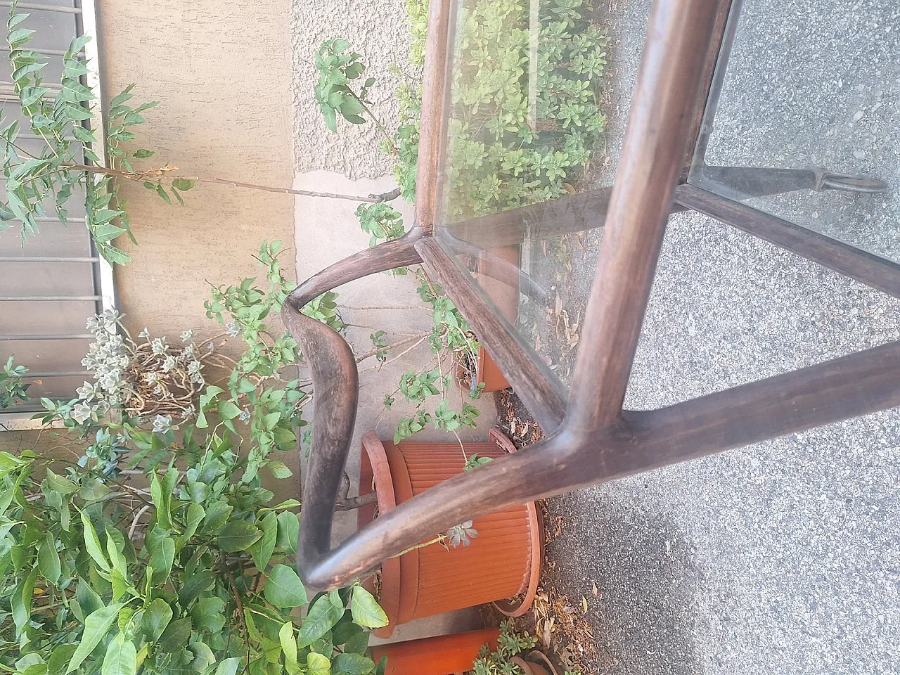 Wooden cart with glass shelves and wheels from de Baggis, 1950s 4