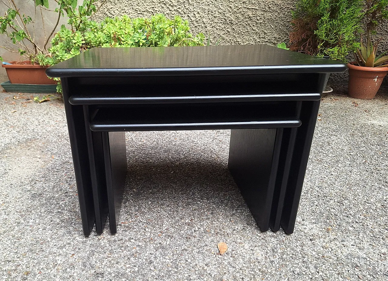 3 Nesting tables in black lacquered wood, 1980s 3