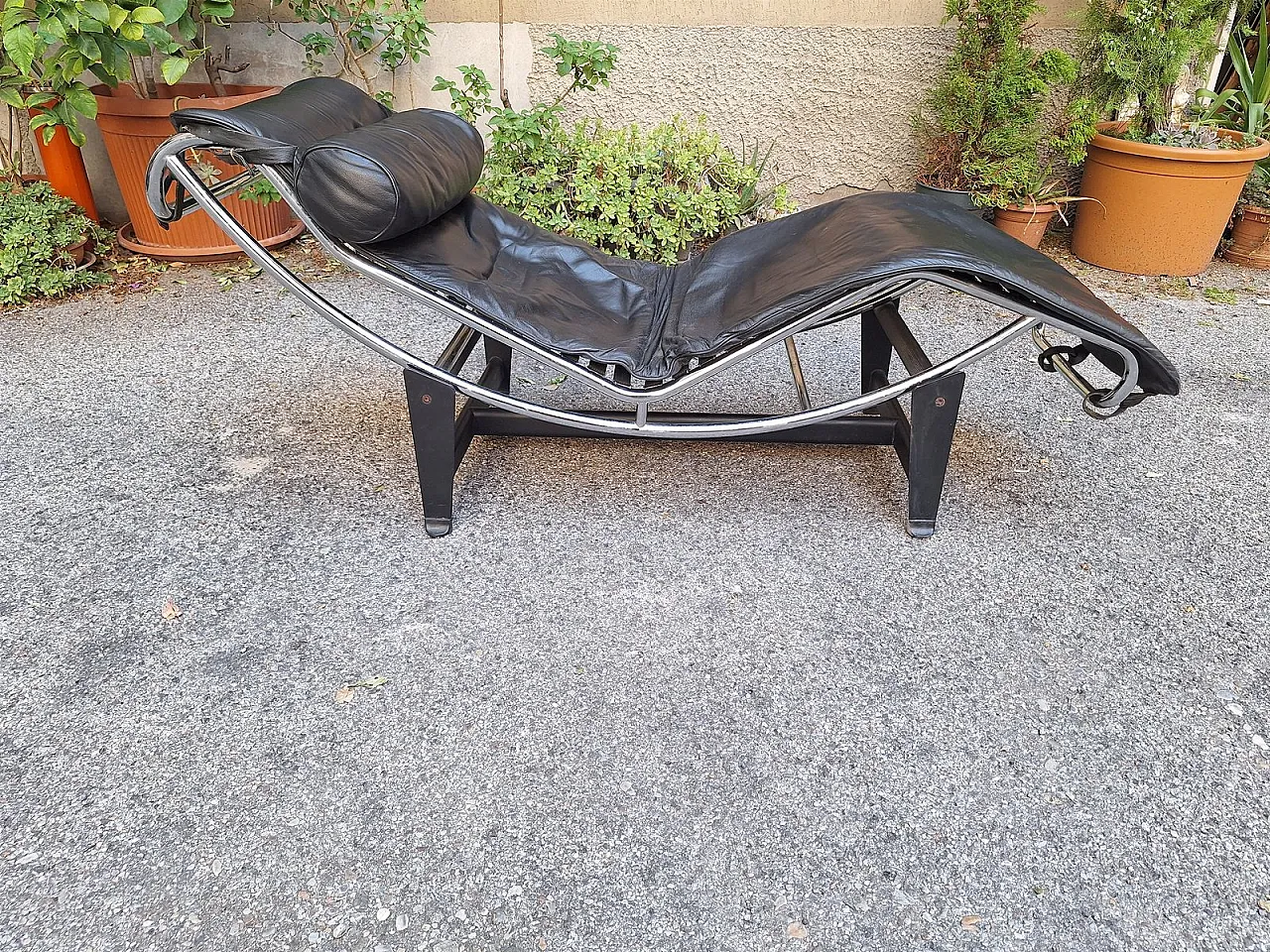 Chaise longue nello stile di Le Corbusier, anni '90 7