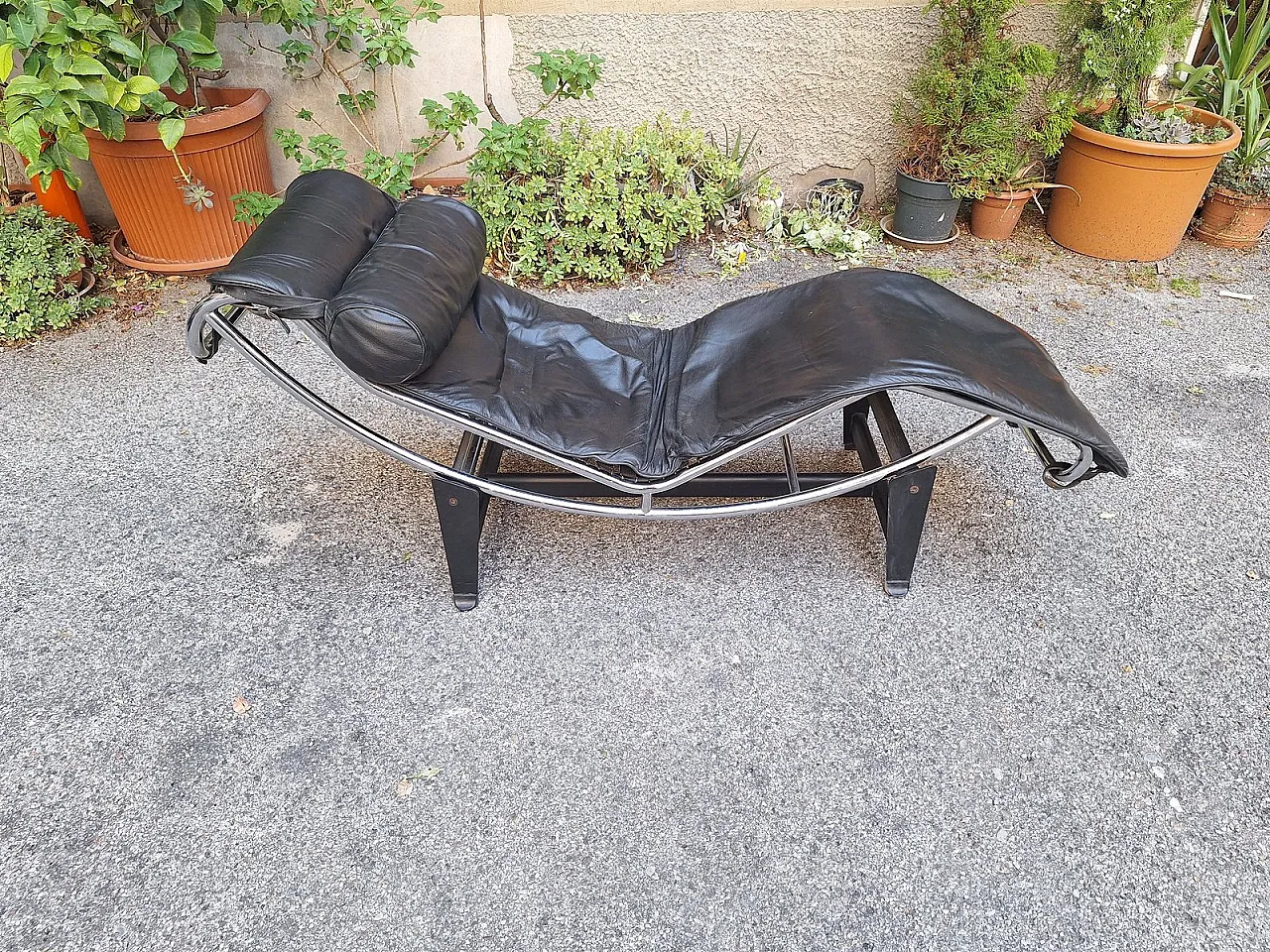 Chaise longue nello stile di Le Corbusier, anni '90 8