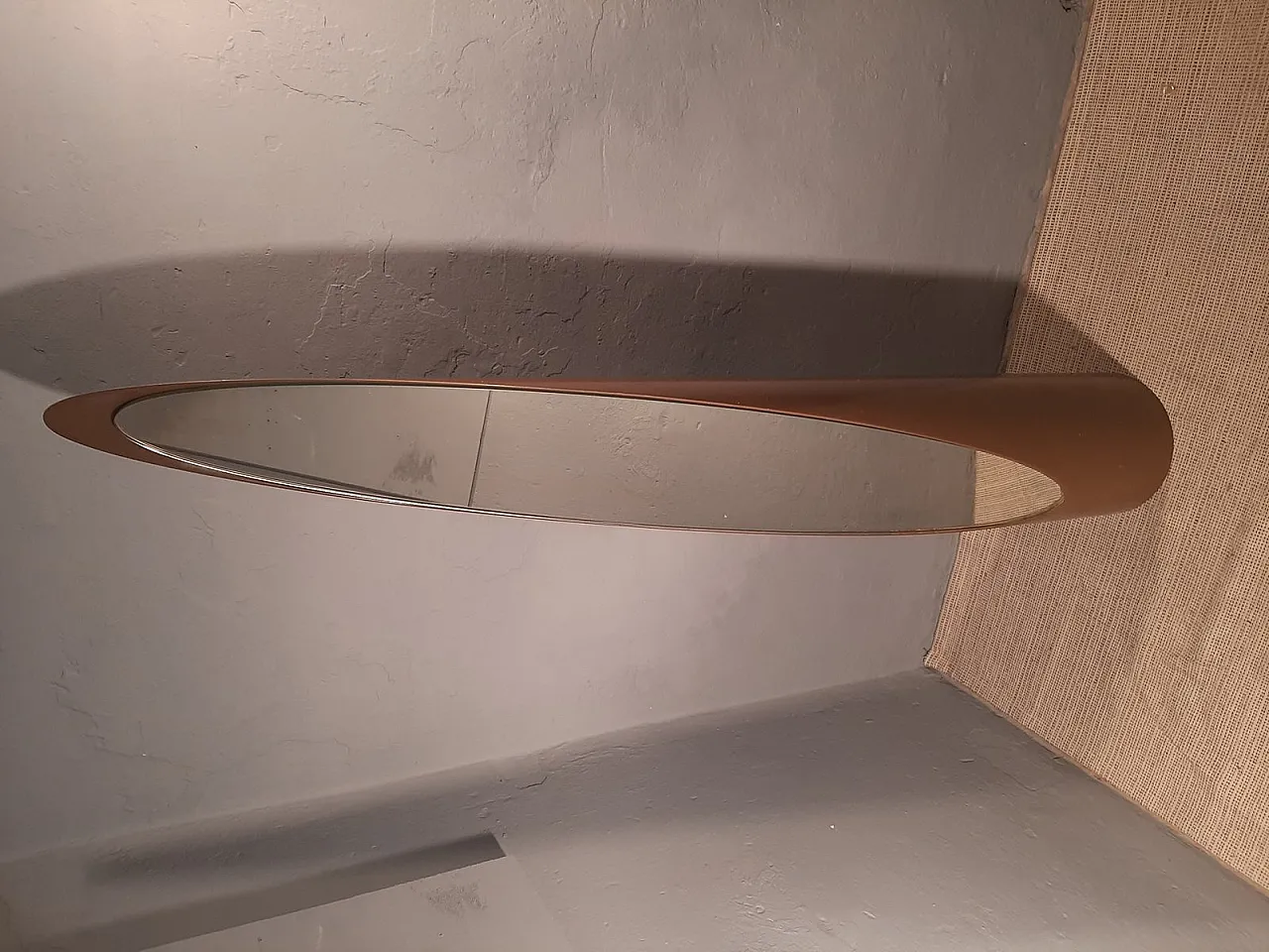 Specchio da terra Unghia in plastica marrone, anni '70 2