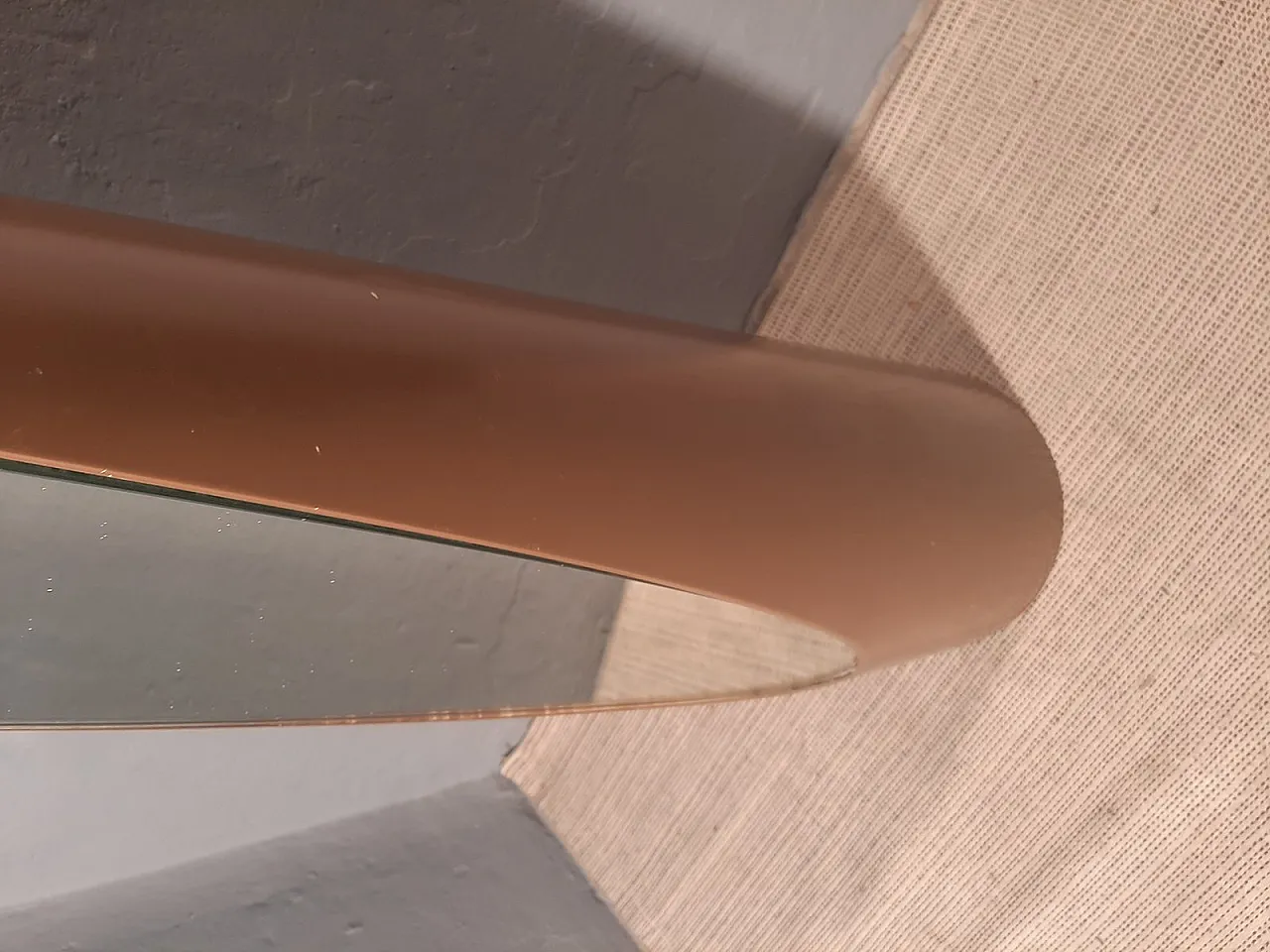 Specchio da terra Unghia in plastica marrone, anni '70 3