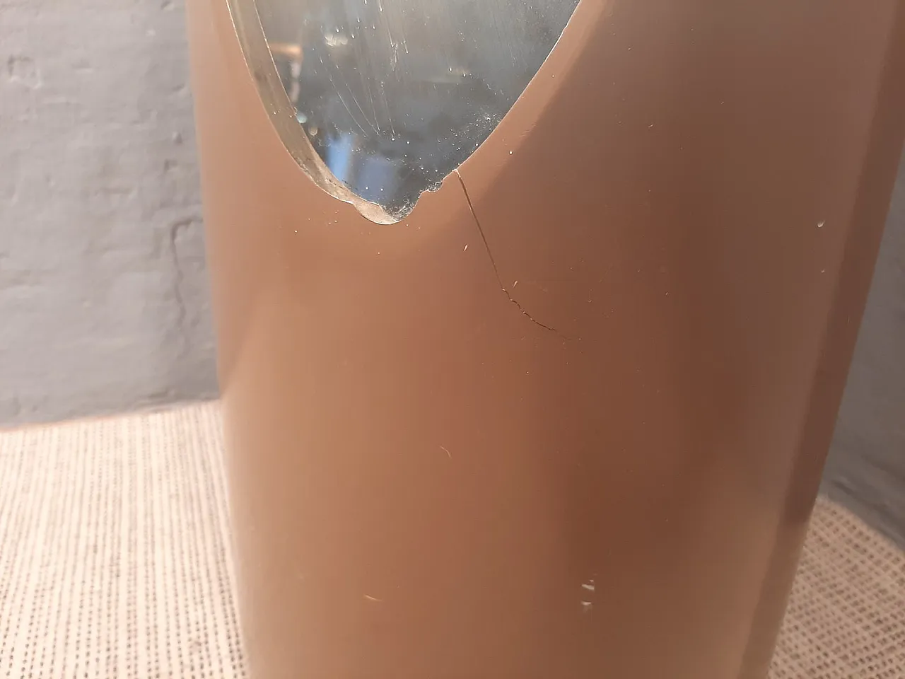 Specchio da terra Unghia in plastica marrone, anni '70 10