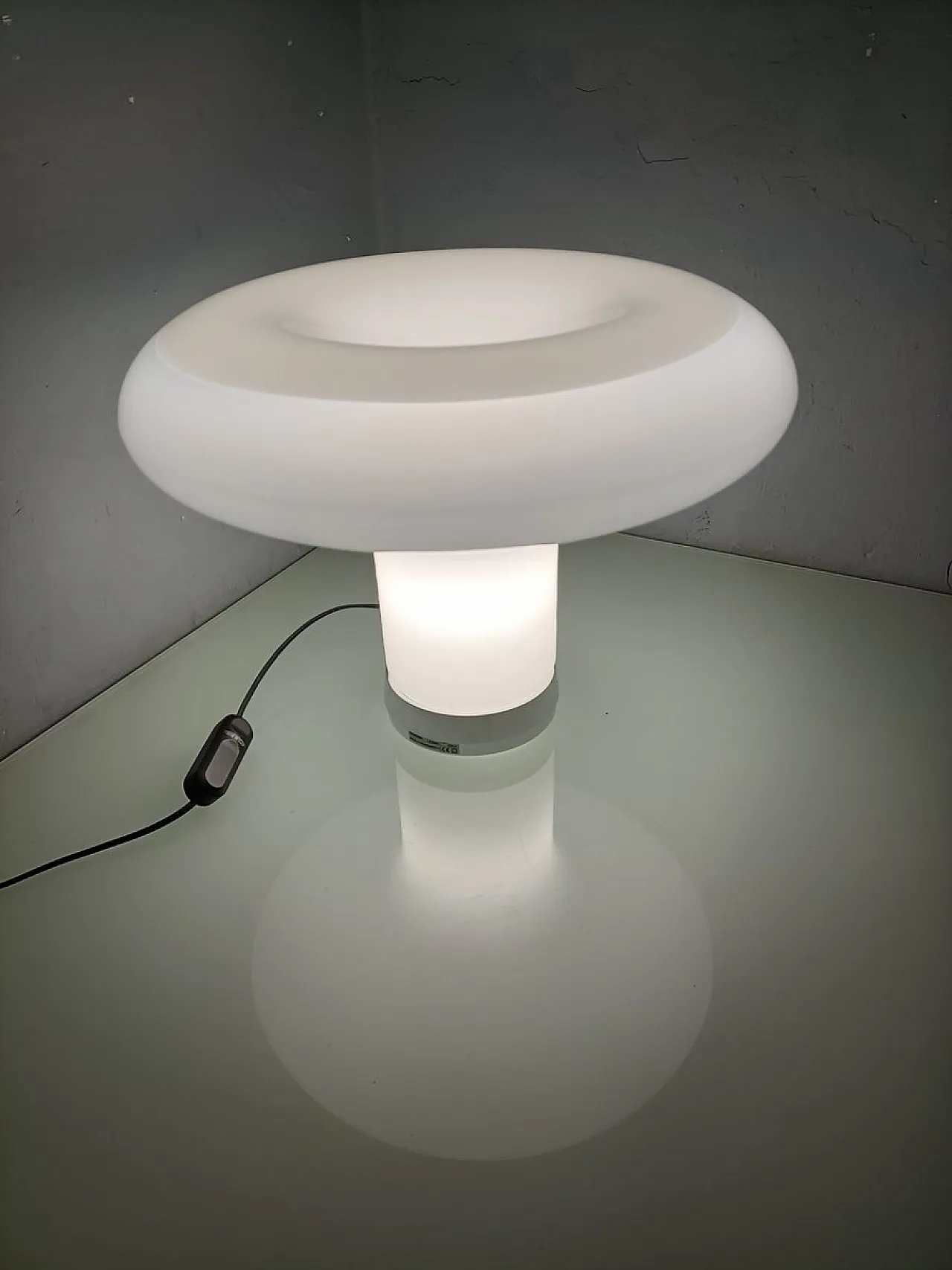 Lesbo table lamp by A. Mangiarotti for Artemide, 1980s 10